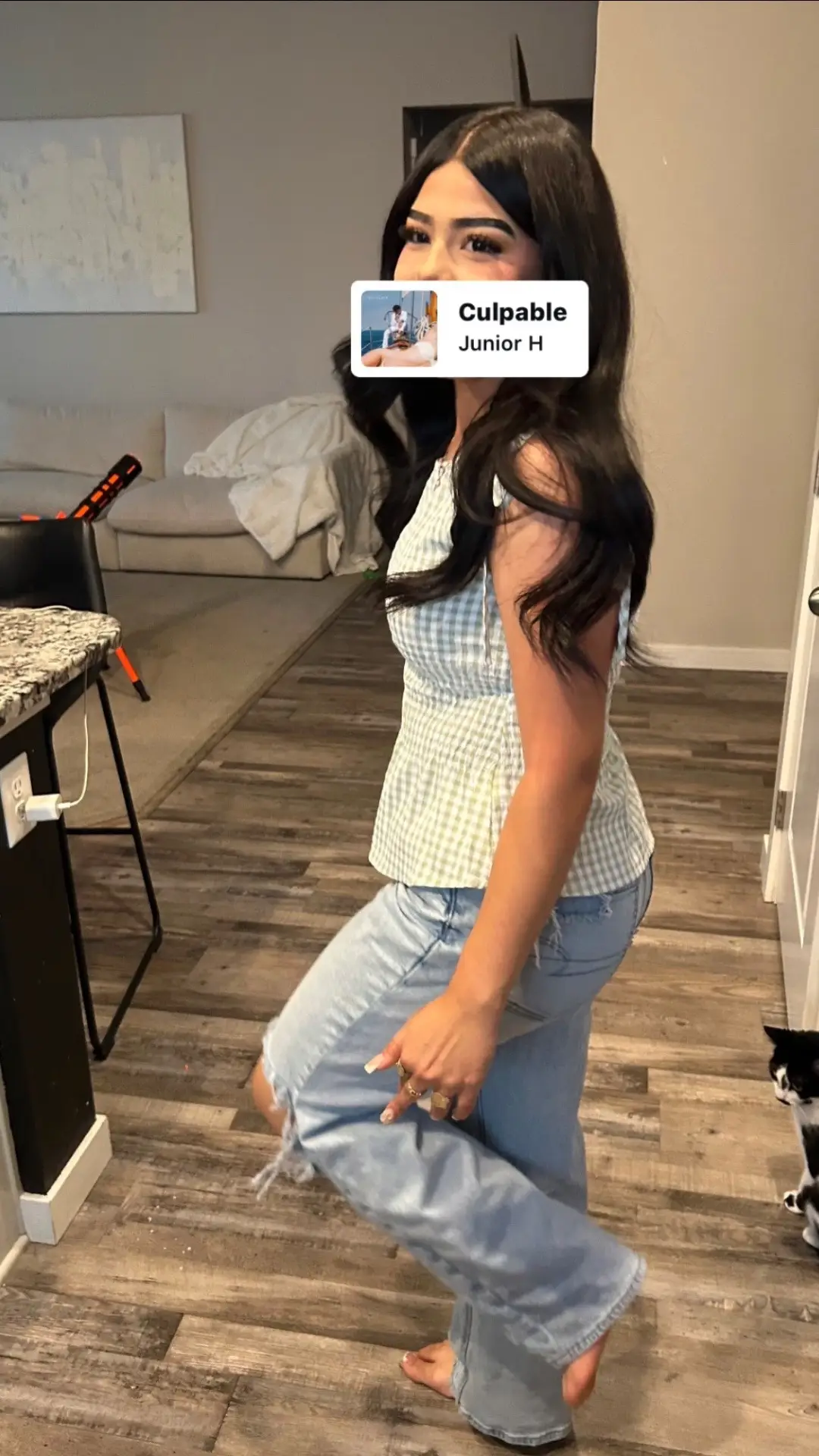 @⃟
