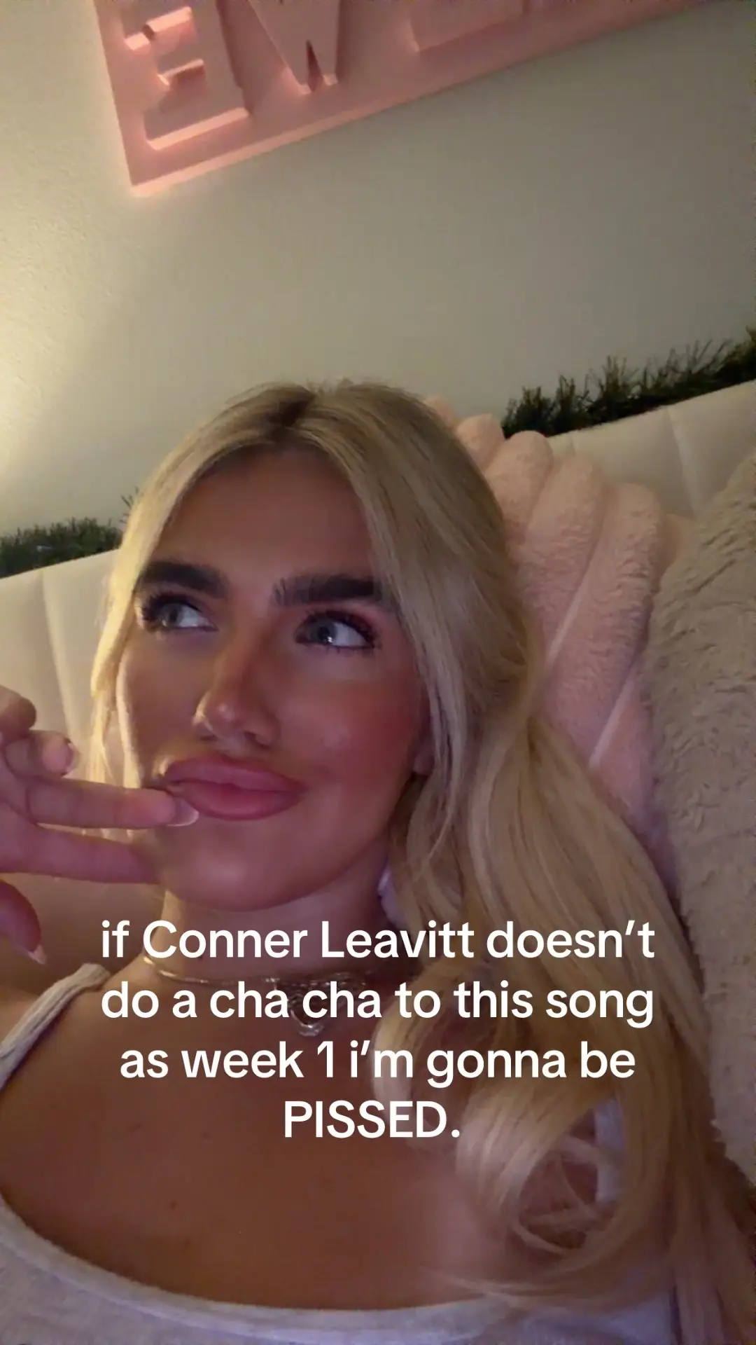 @ava maxine