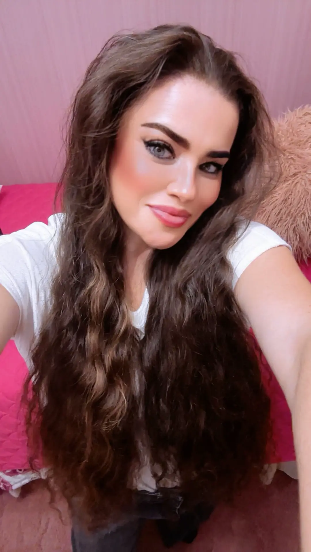 @𝗟𝗼𝗹𝗮 𝗚𝗶𝗿𝗹