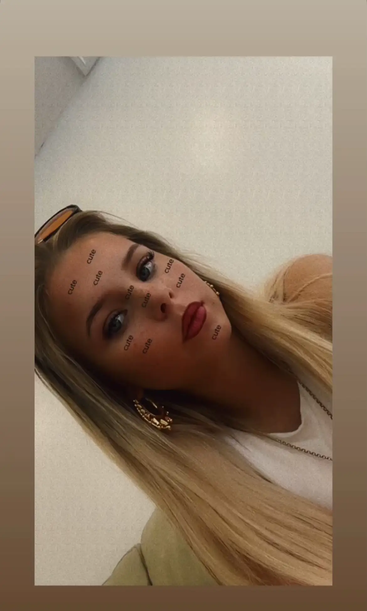 @𝐡𝐨𝐥𝐥𝐲𝐣𝐚𝐧𝐞𝐚𝐛𝐛𝐨𝐭𝐭