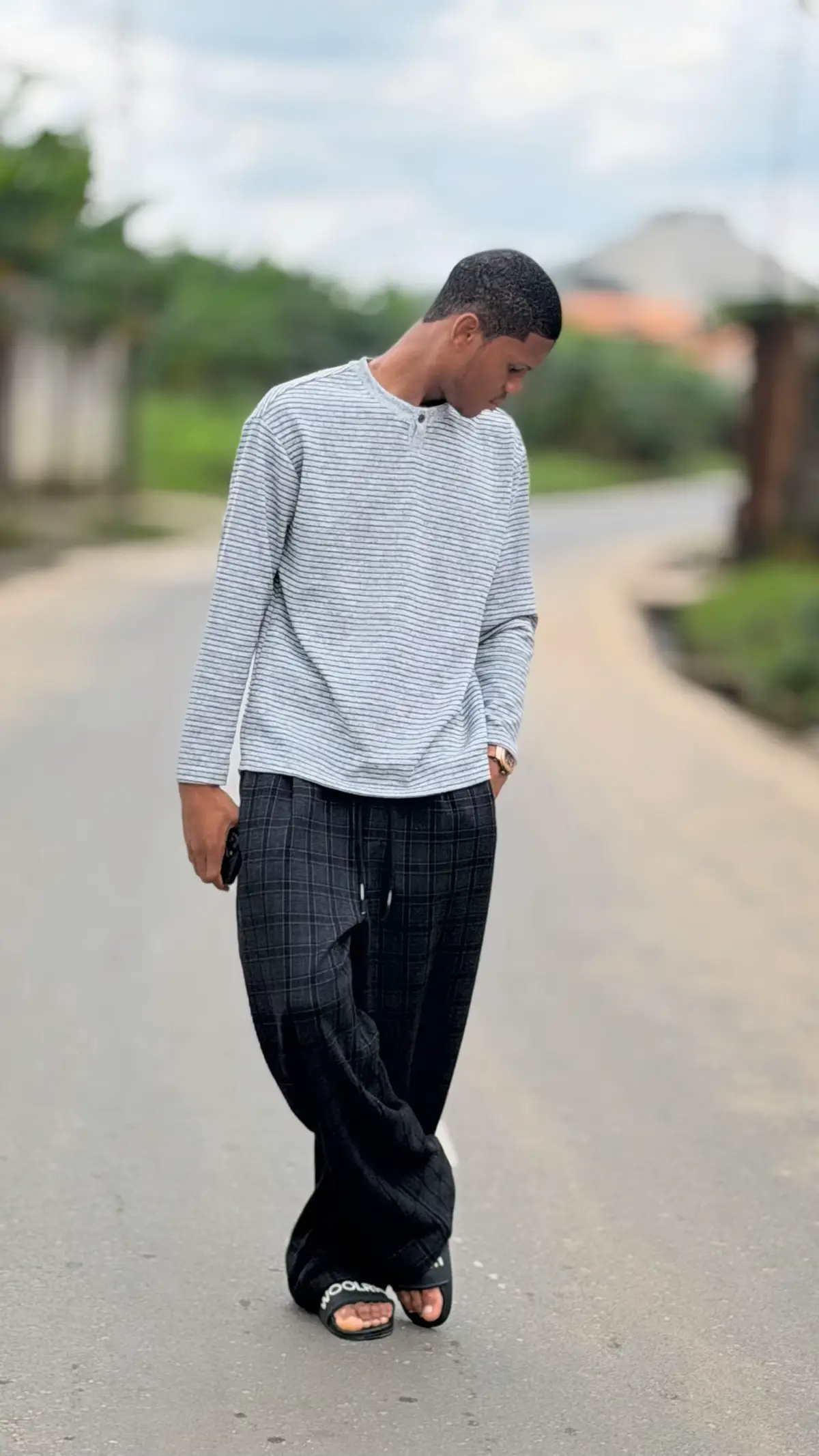 @HAPPINESS 🔥✝️