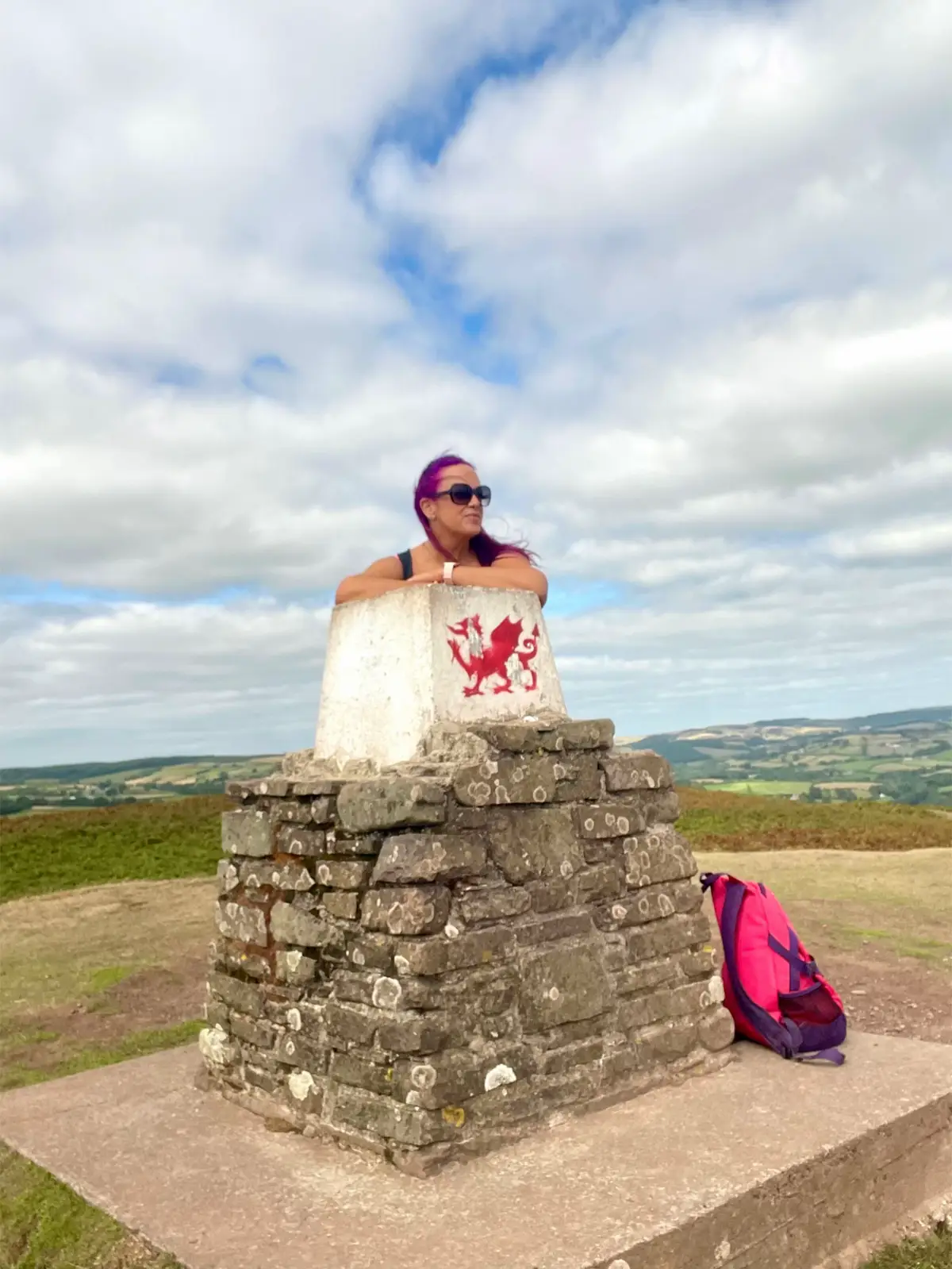 @LucyLu🏴💜🥾