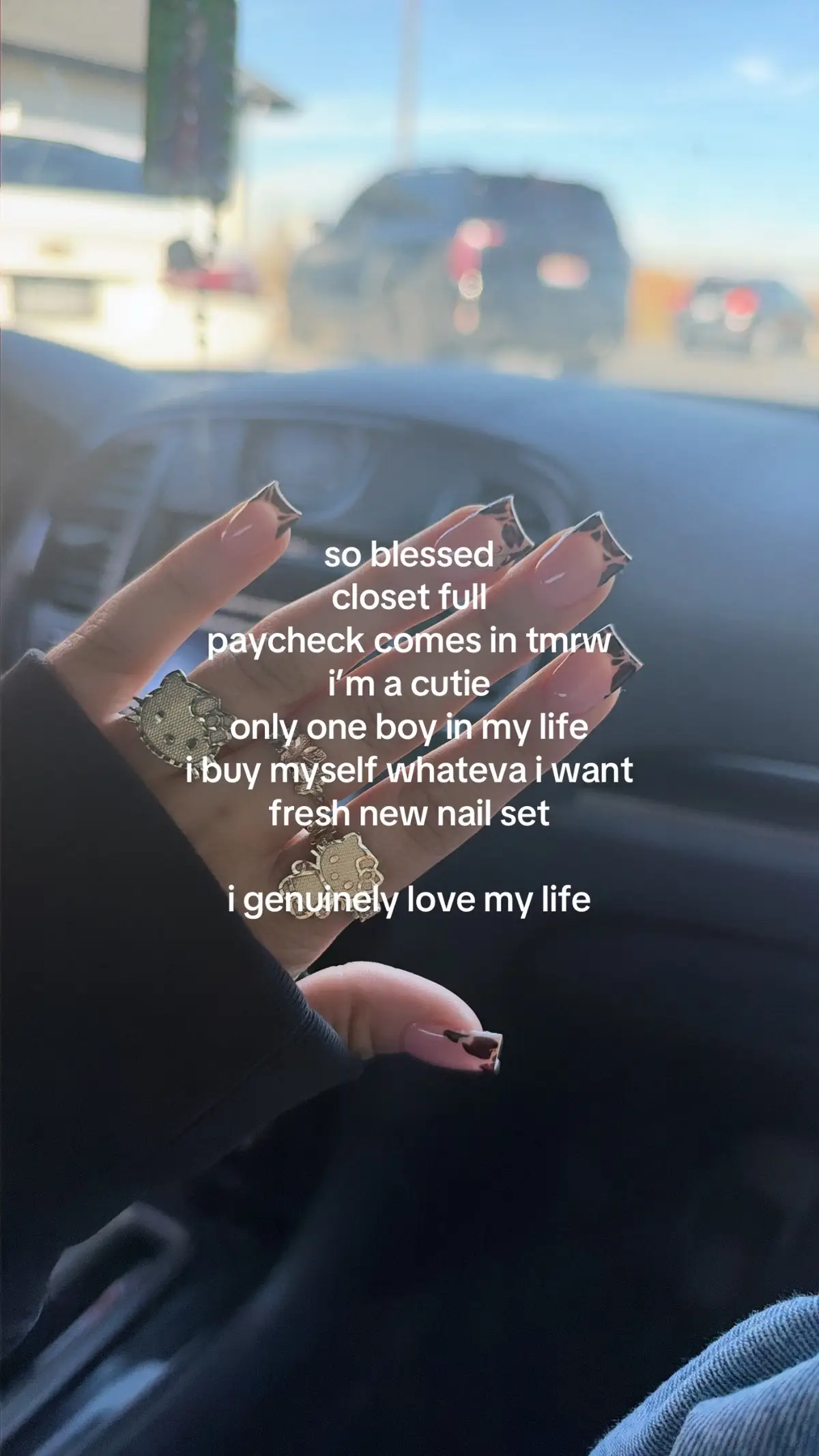@⃟