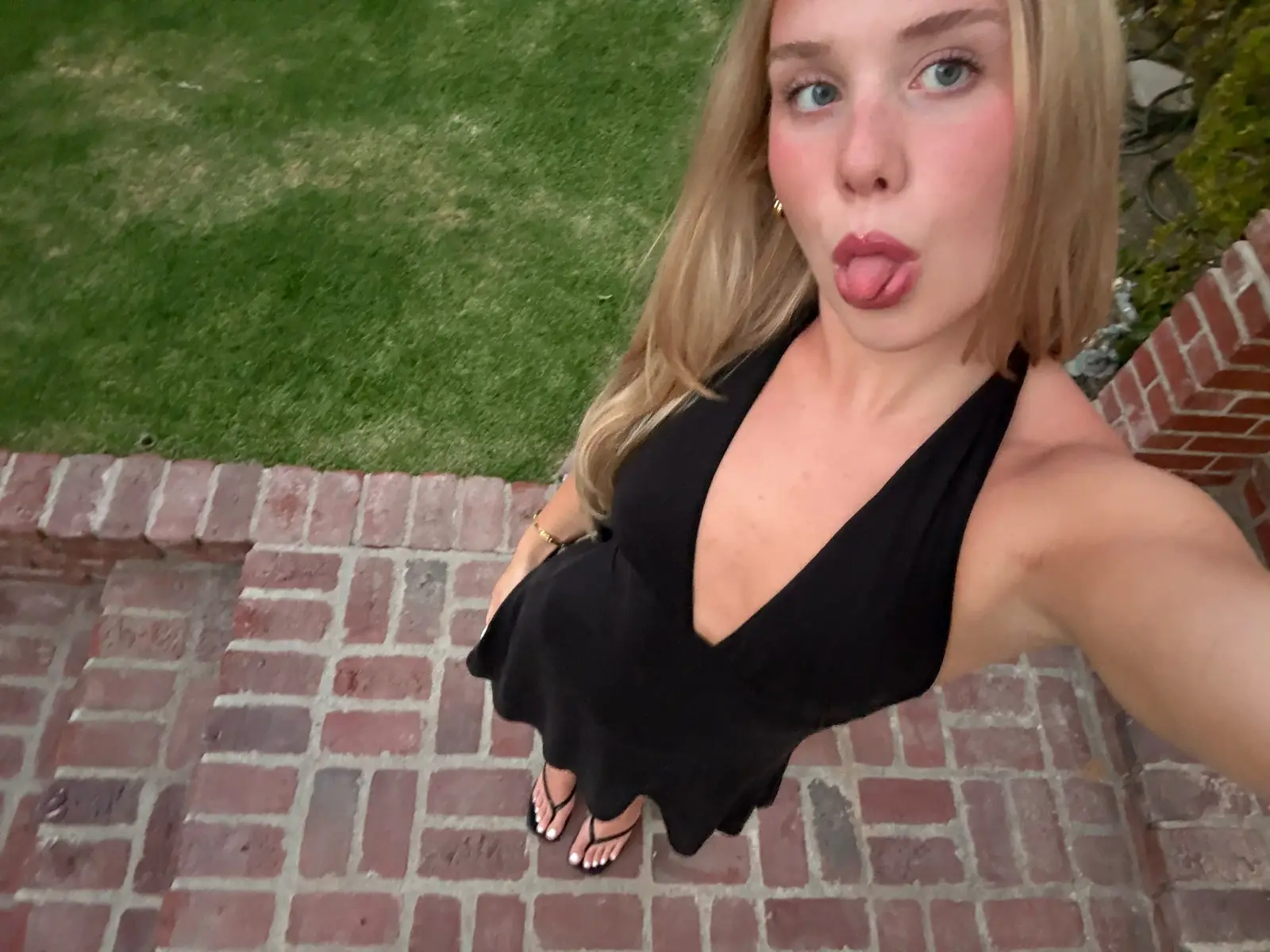 @katrinabellio