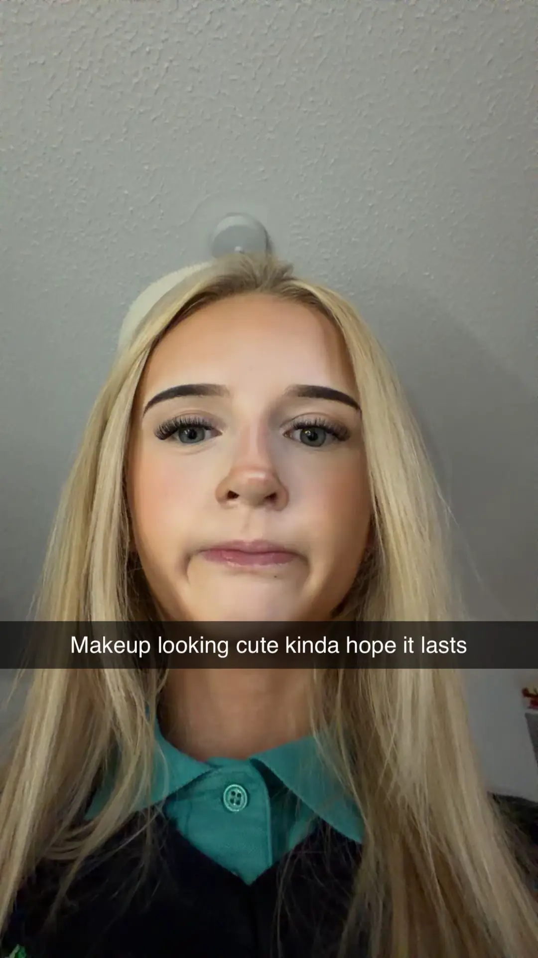 @𝓁𝒶𝓊𝓇𝒶🪽🧁