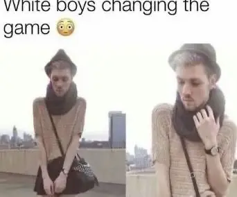@˶>⩊<˶ ☭