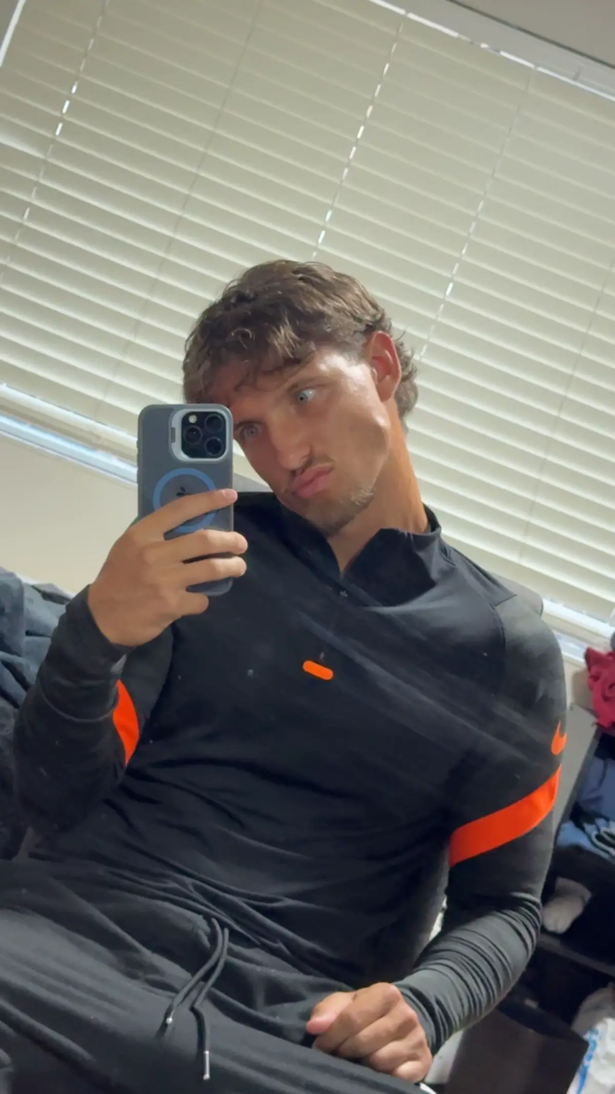 @Gia