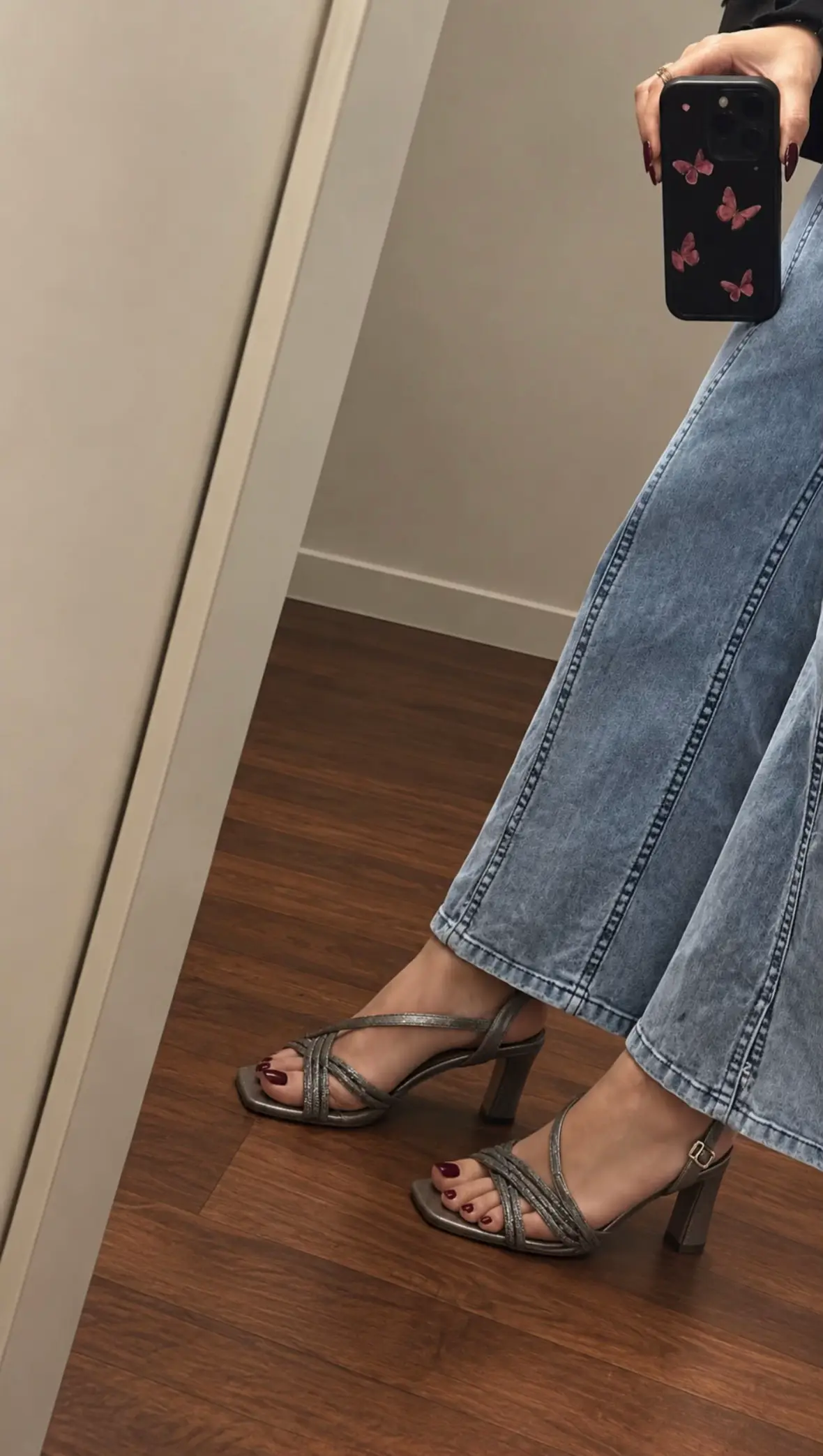 @-