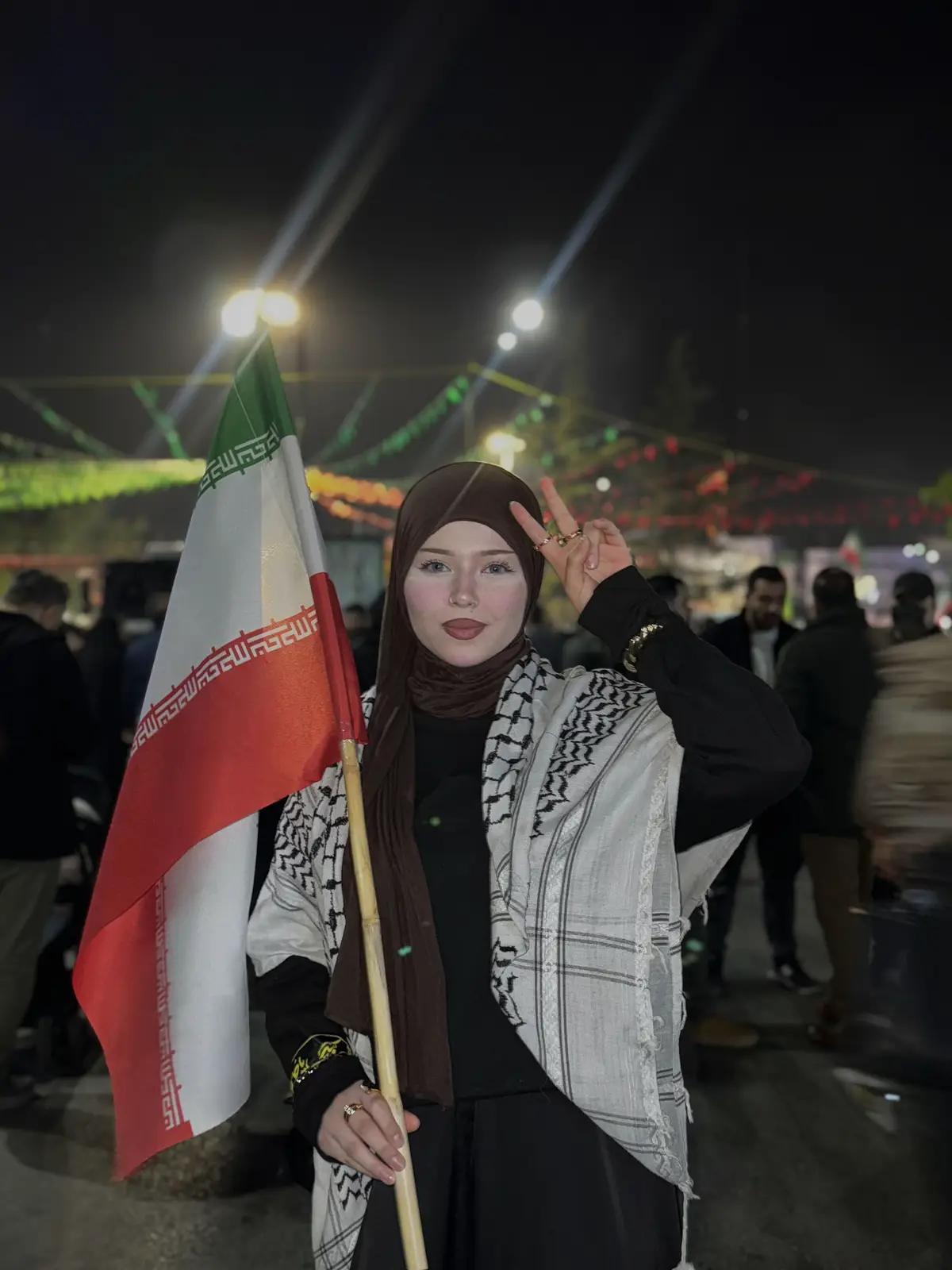 @سارا