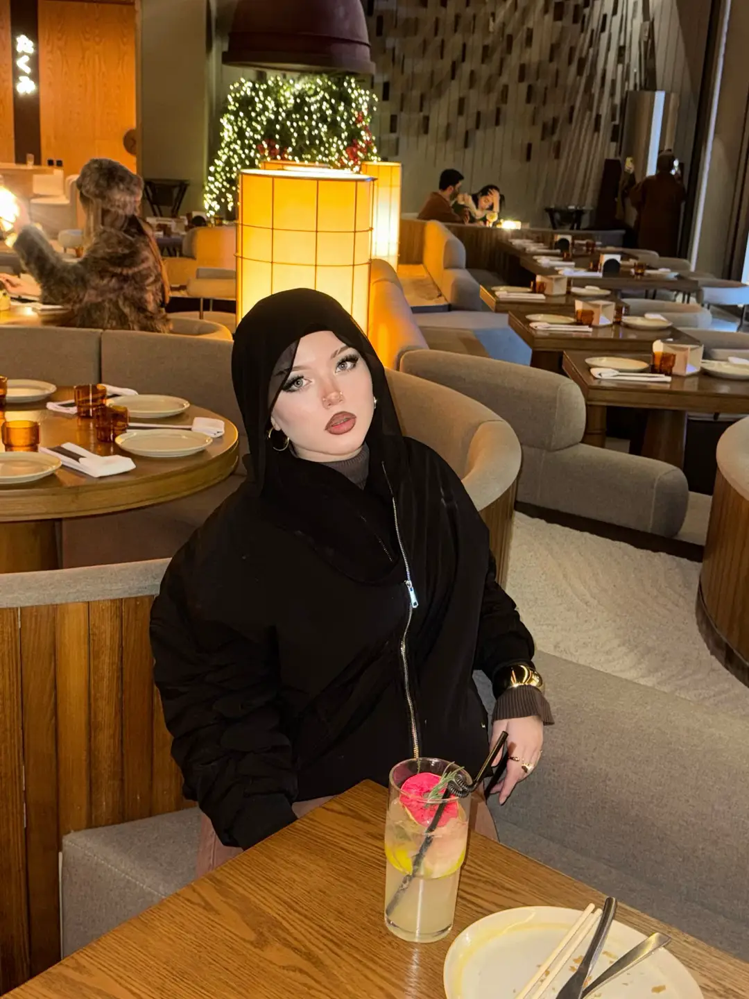 @سارا