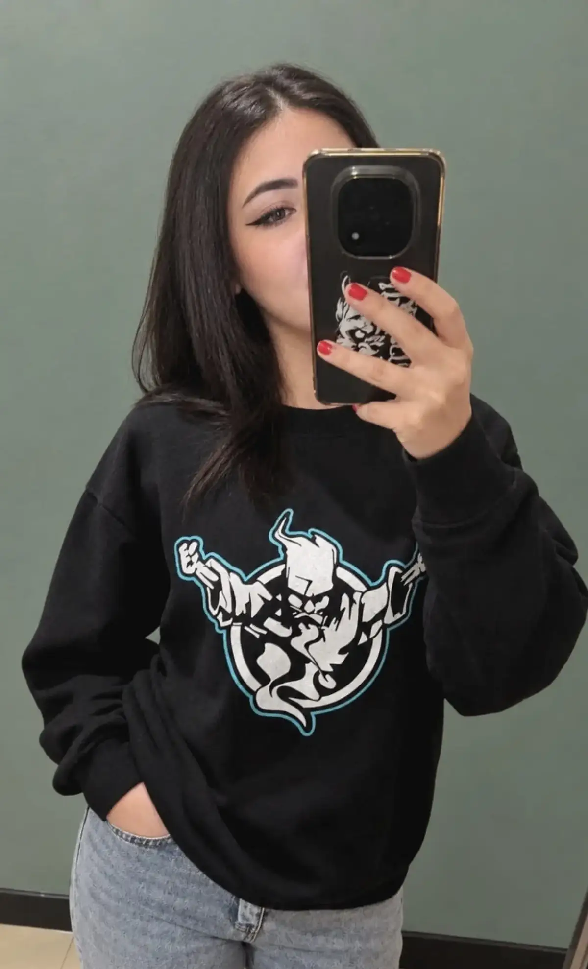 @Laurix_bcn🖤🇪🇦