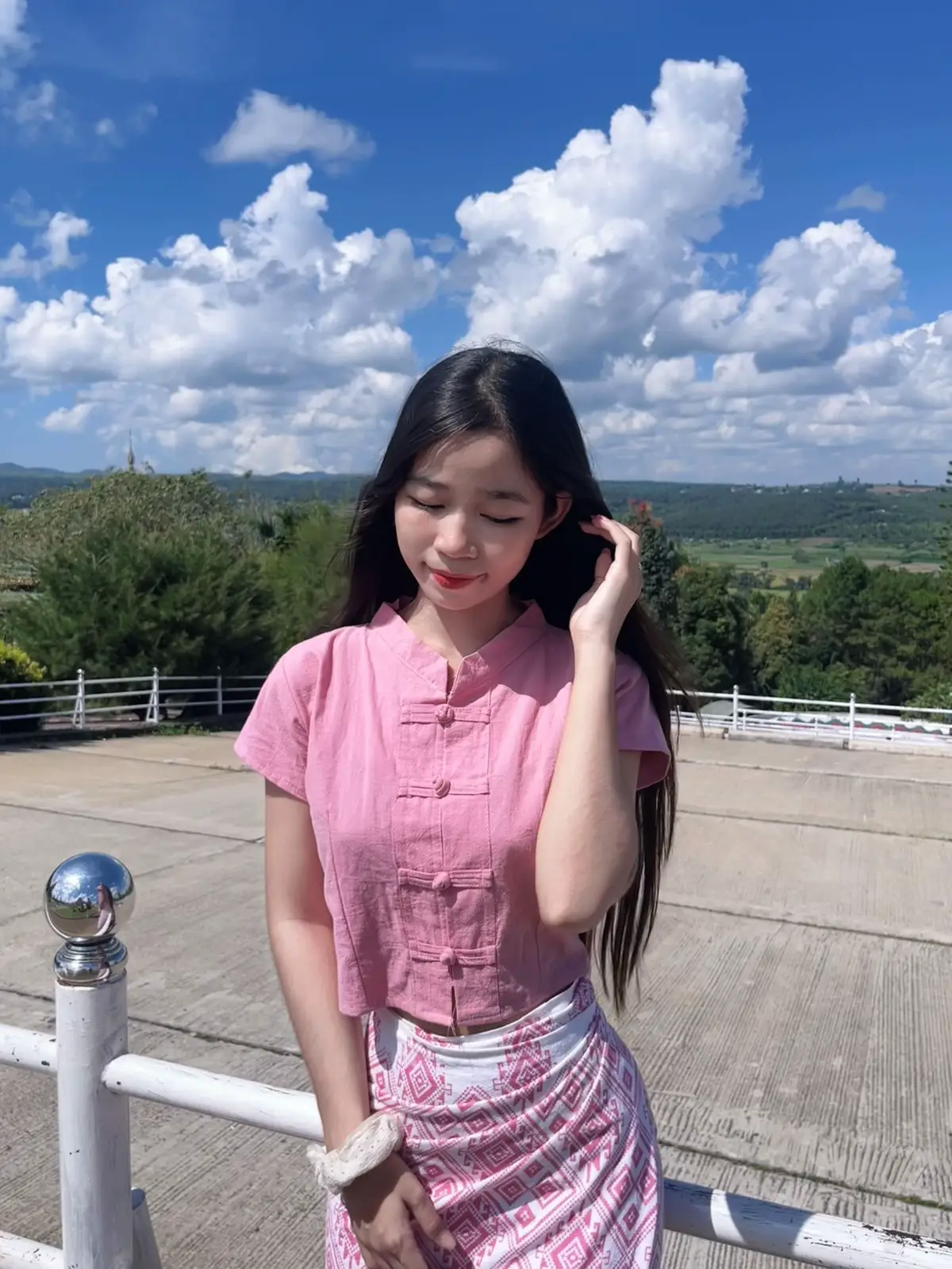 @Hsu Shwe Yi Tun