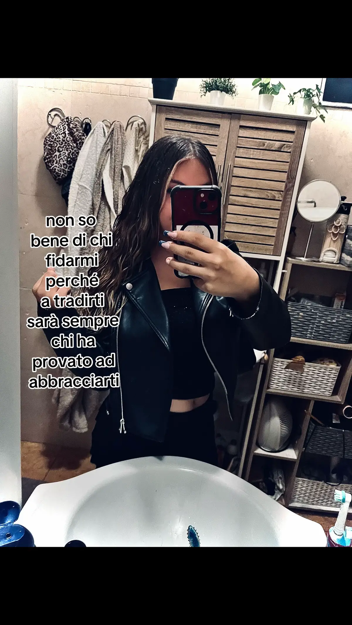 @user_em76