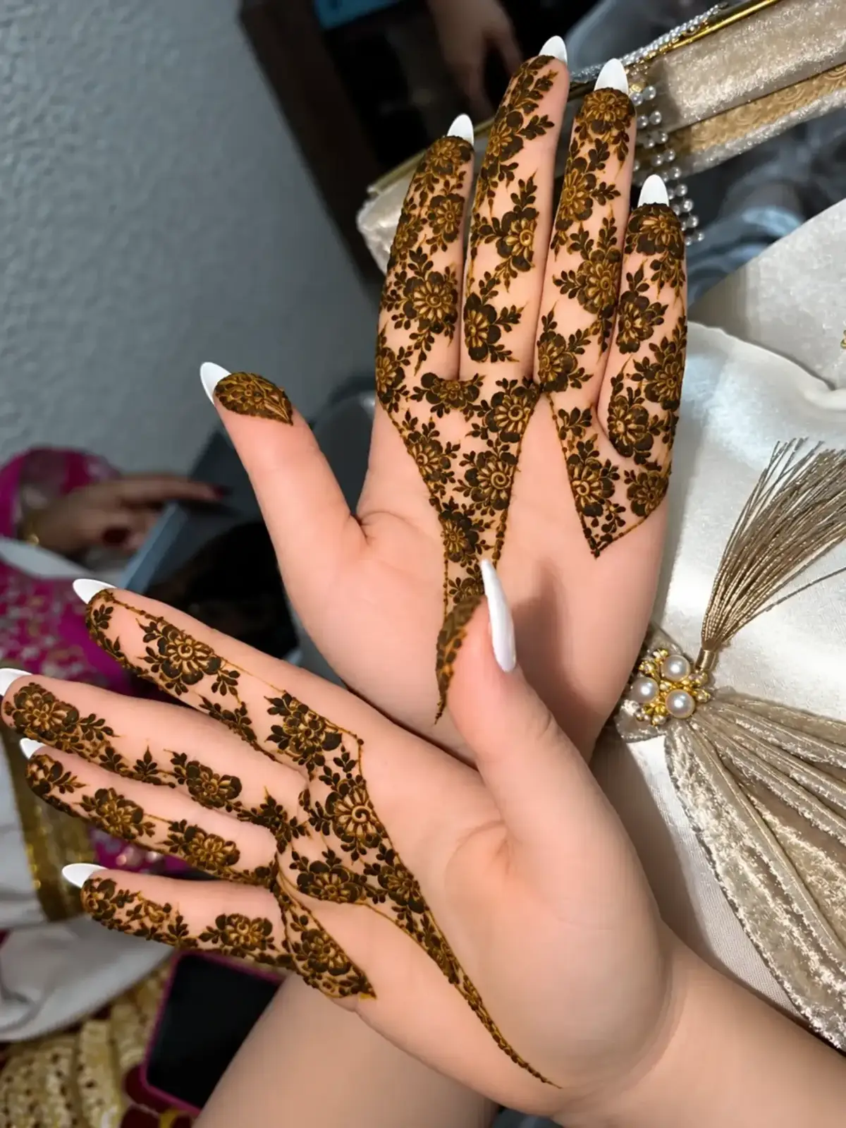 @Fyana Henna Art🇹🇳