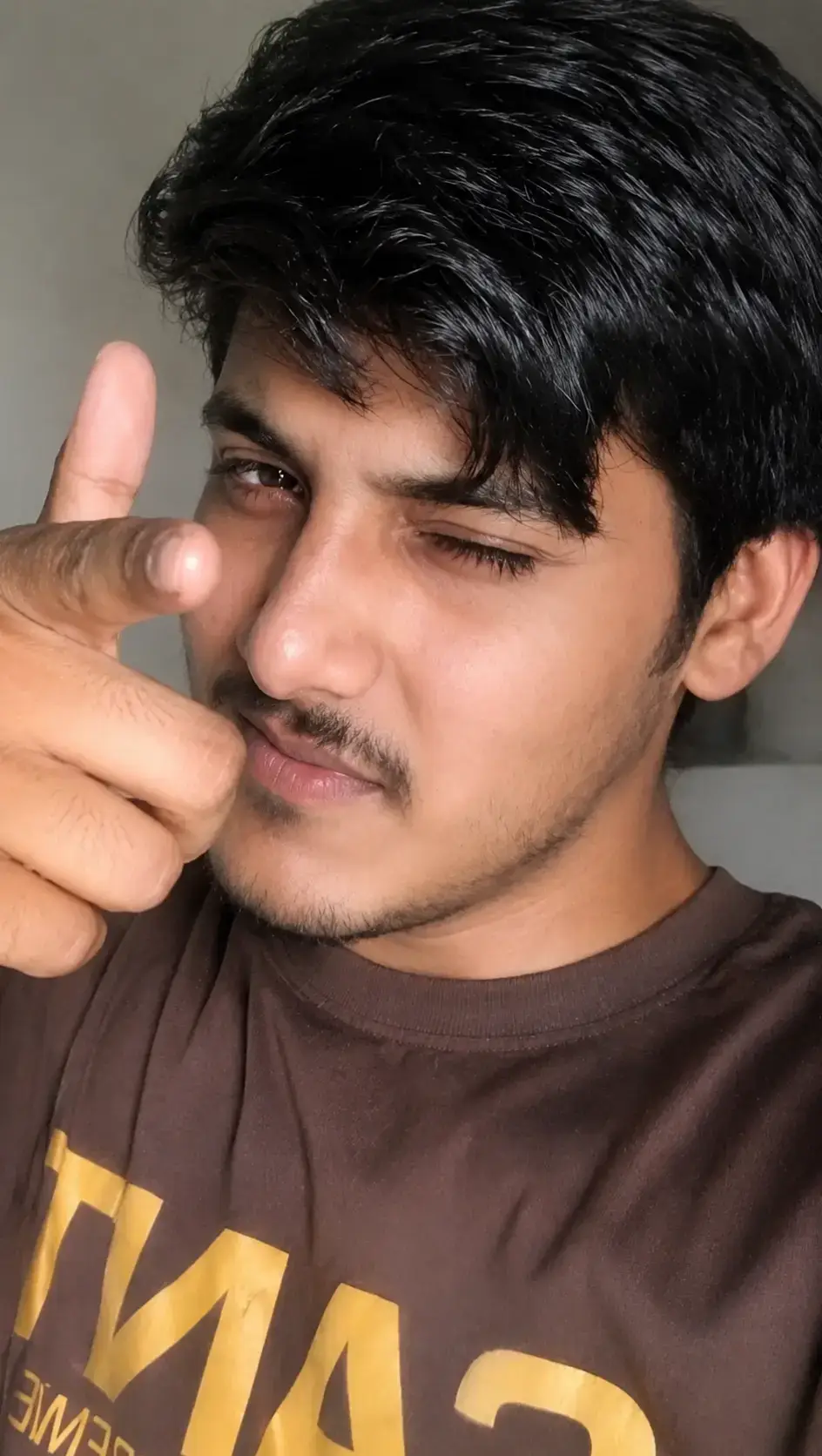 @𝐚𝐧𝐤𝐢𝐭