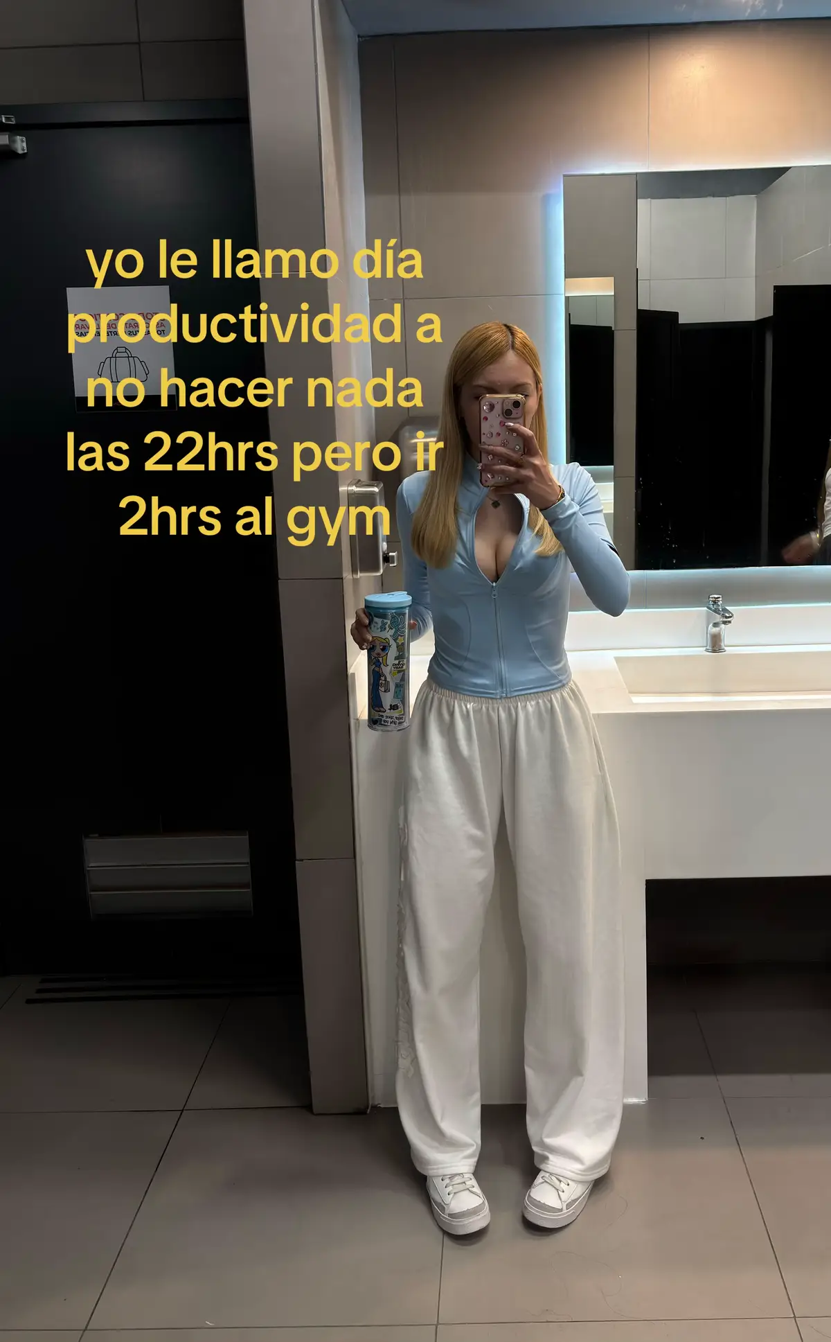 @Andrea Vélez.