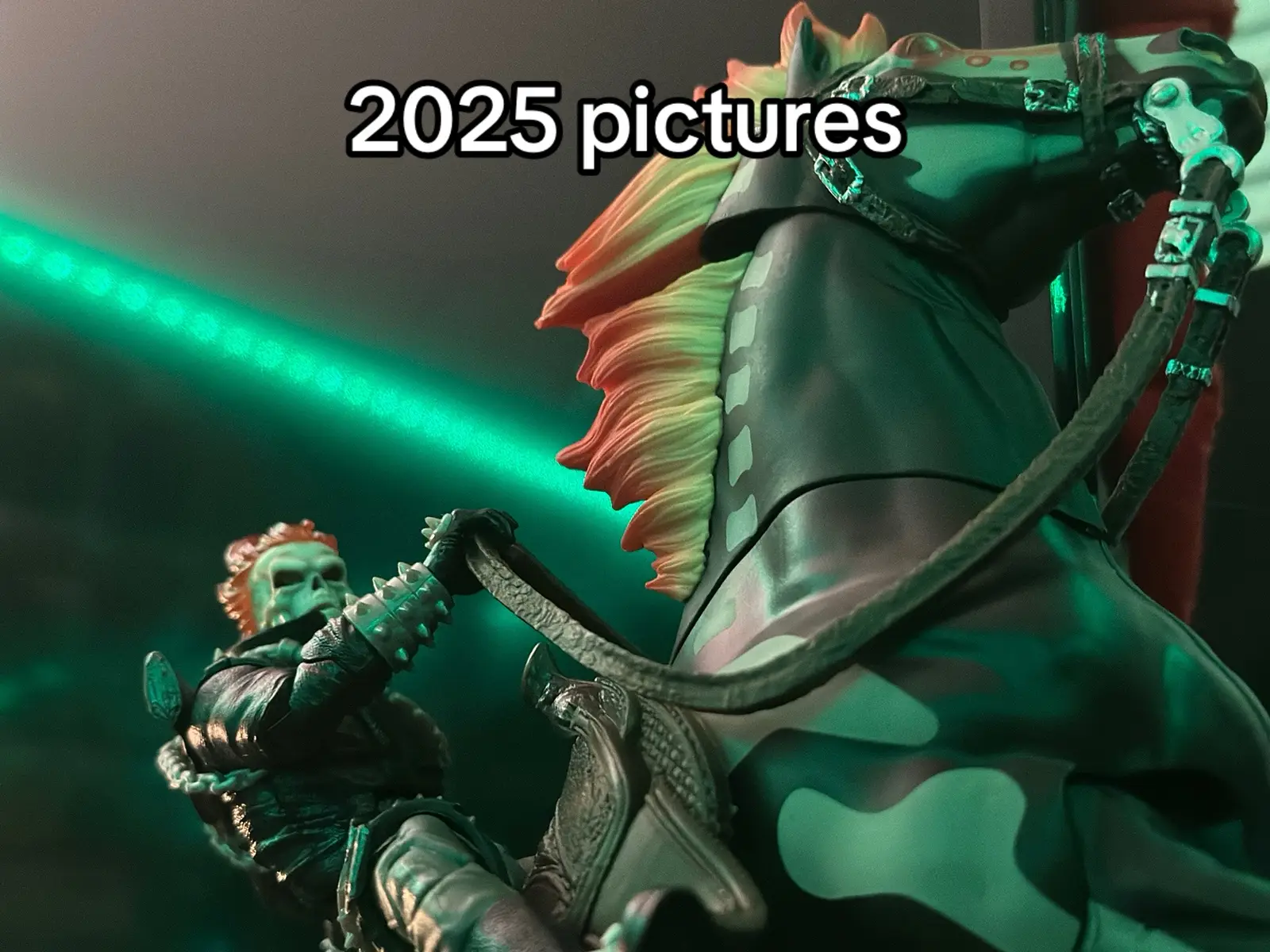 @𝐑𝐞𝐝🔺𝐇𝐚𝐥𝐨🔻𝐇𝐞𝐥𝐦𝐞𝐭