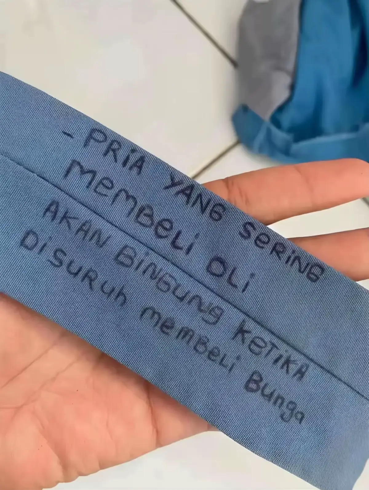 @E🕊️