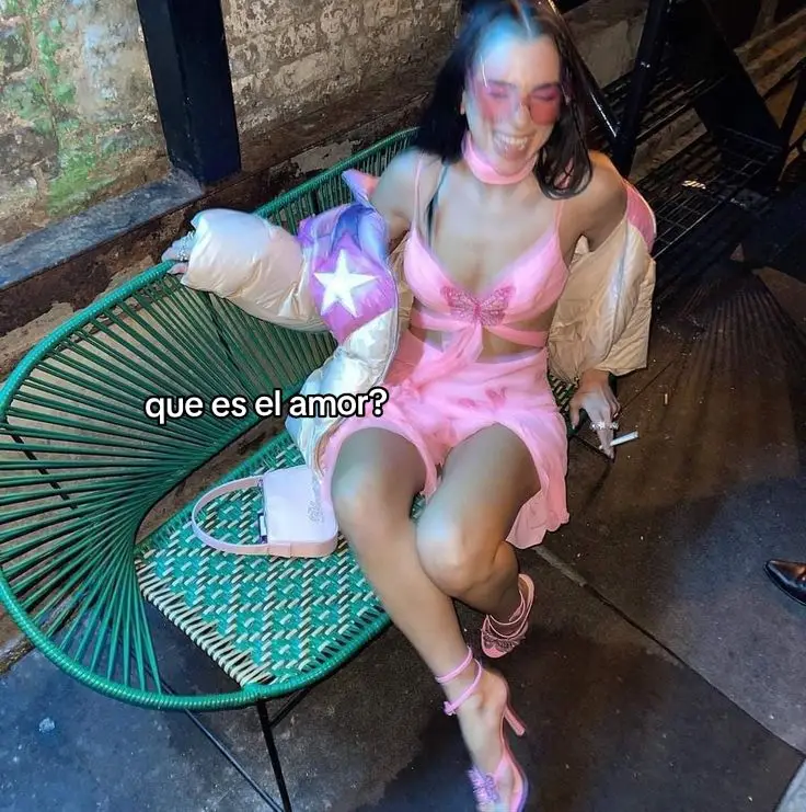 @Dua gorrito rosa 💞💗