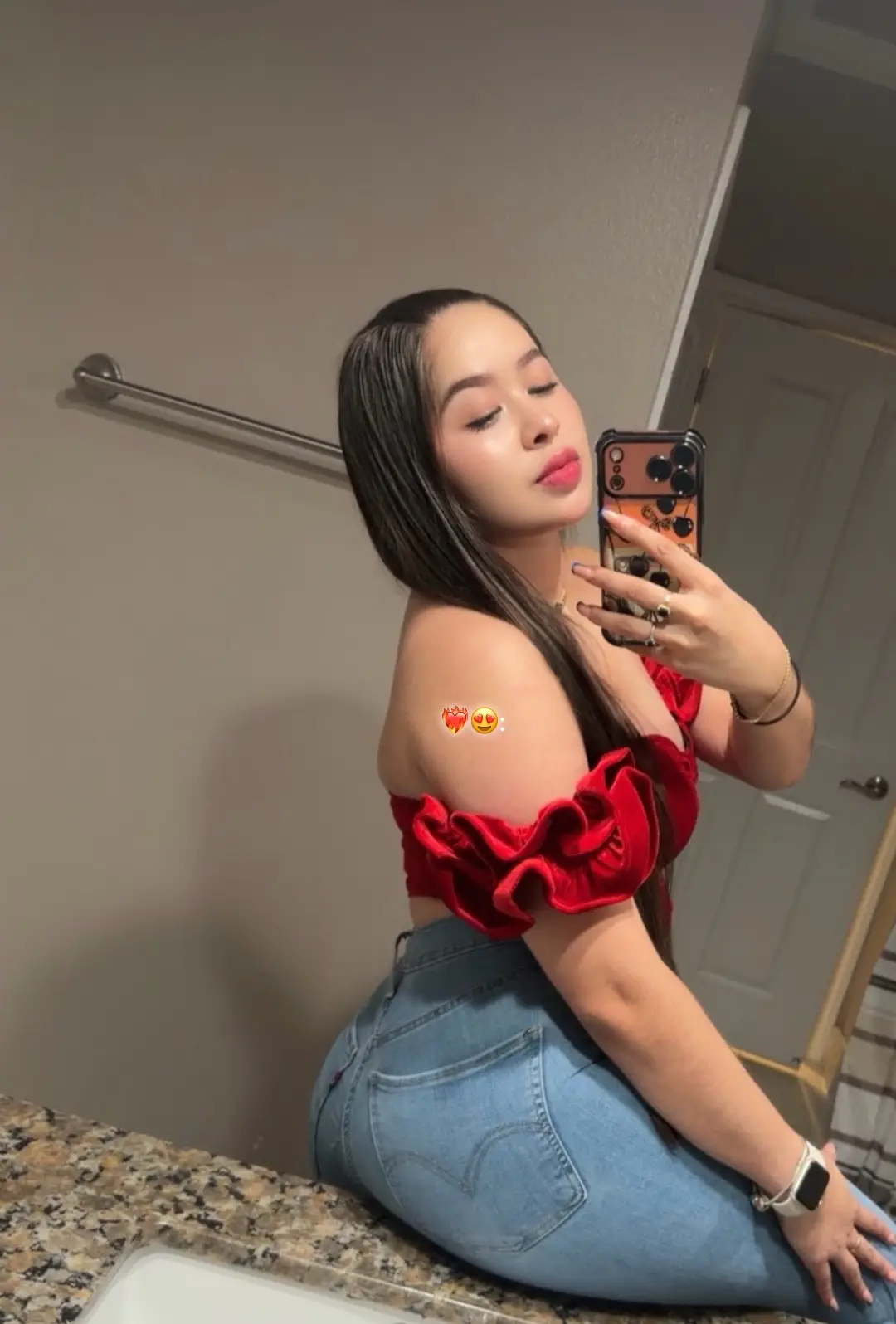 @Mey J Perez