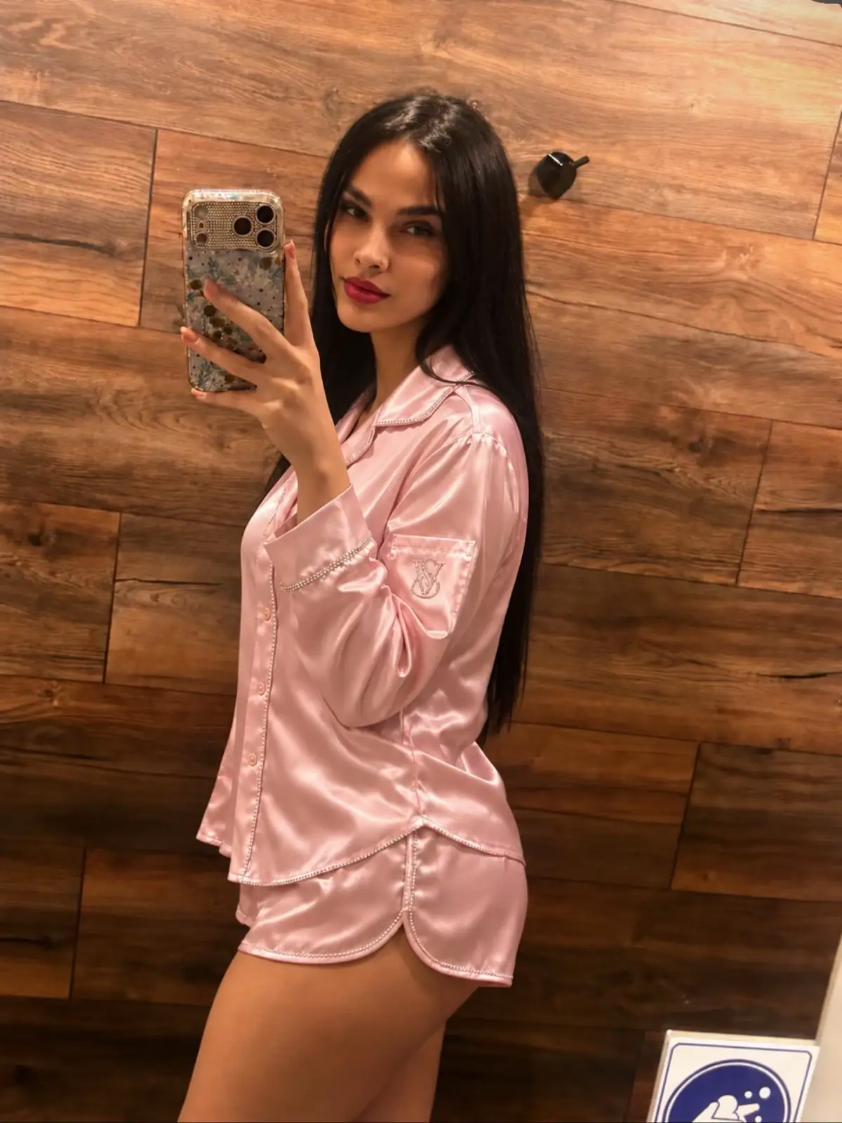 @🕊️ tu Ely _chanik 🕊️
