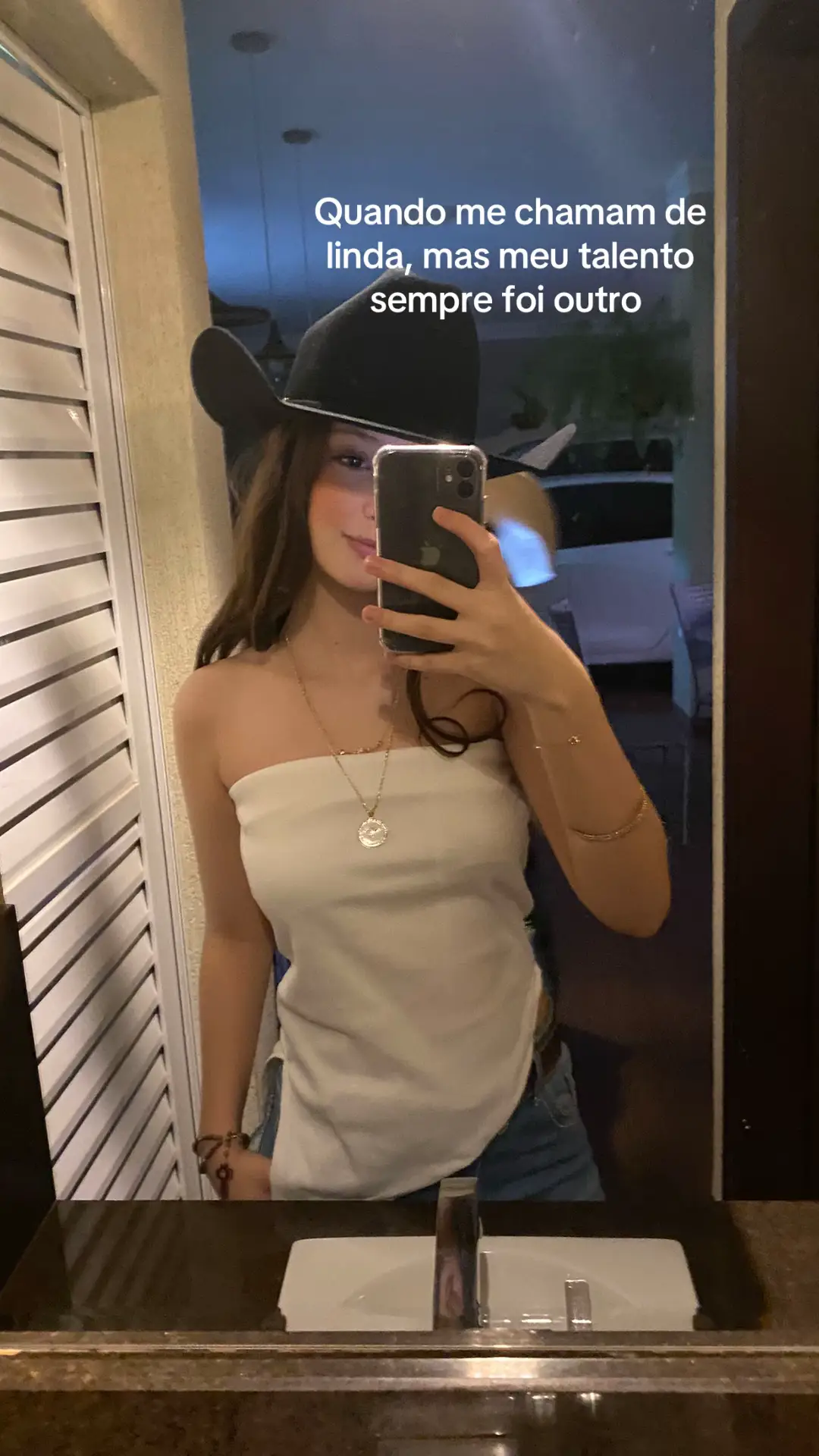 @__izareis