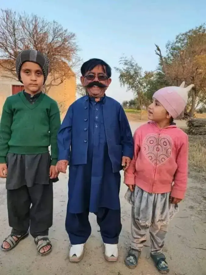 @ملک صاحب 🤣