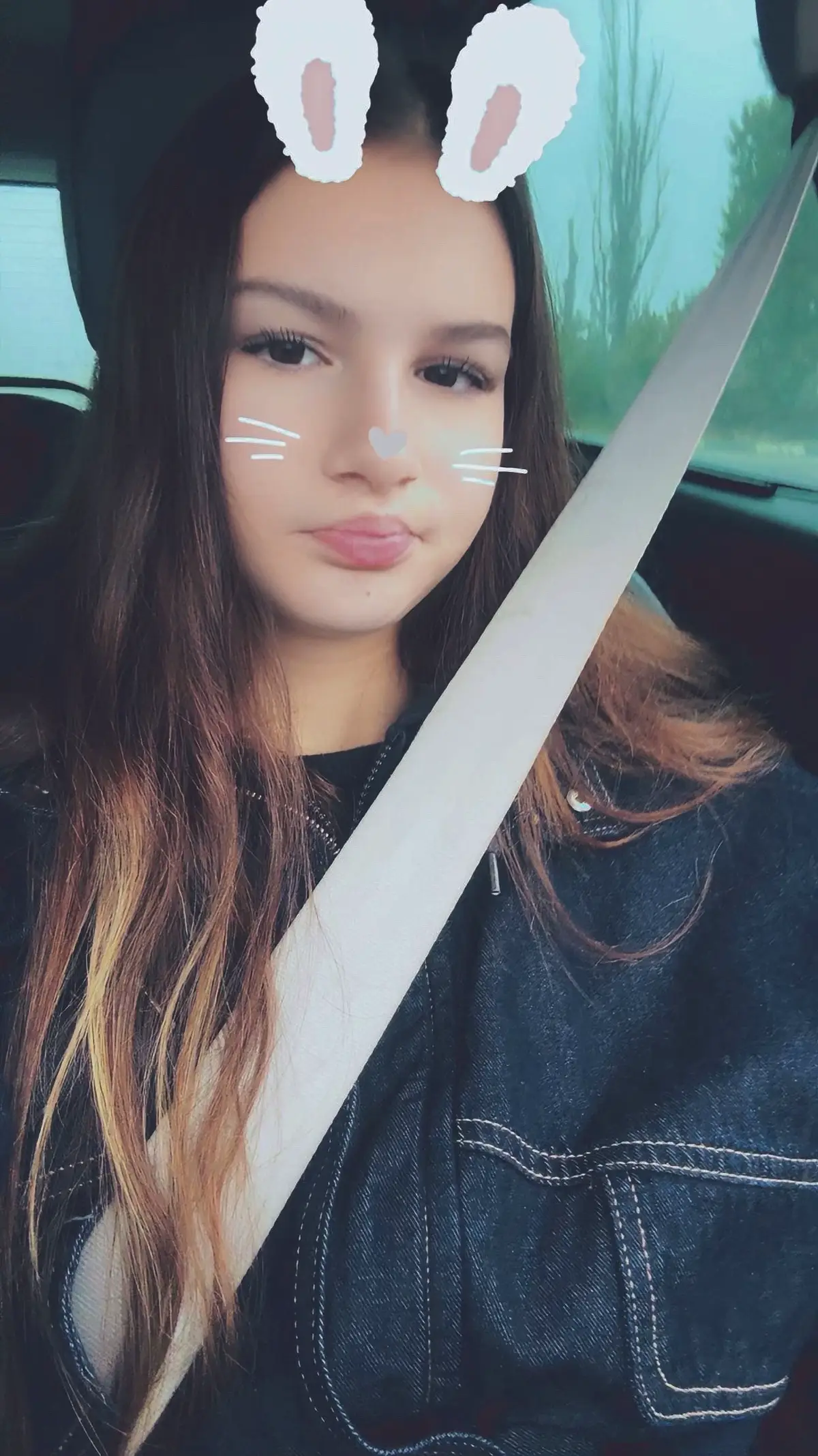 @F|V
