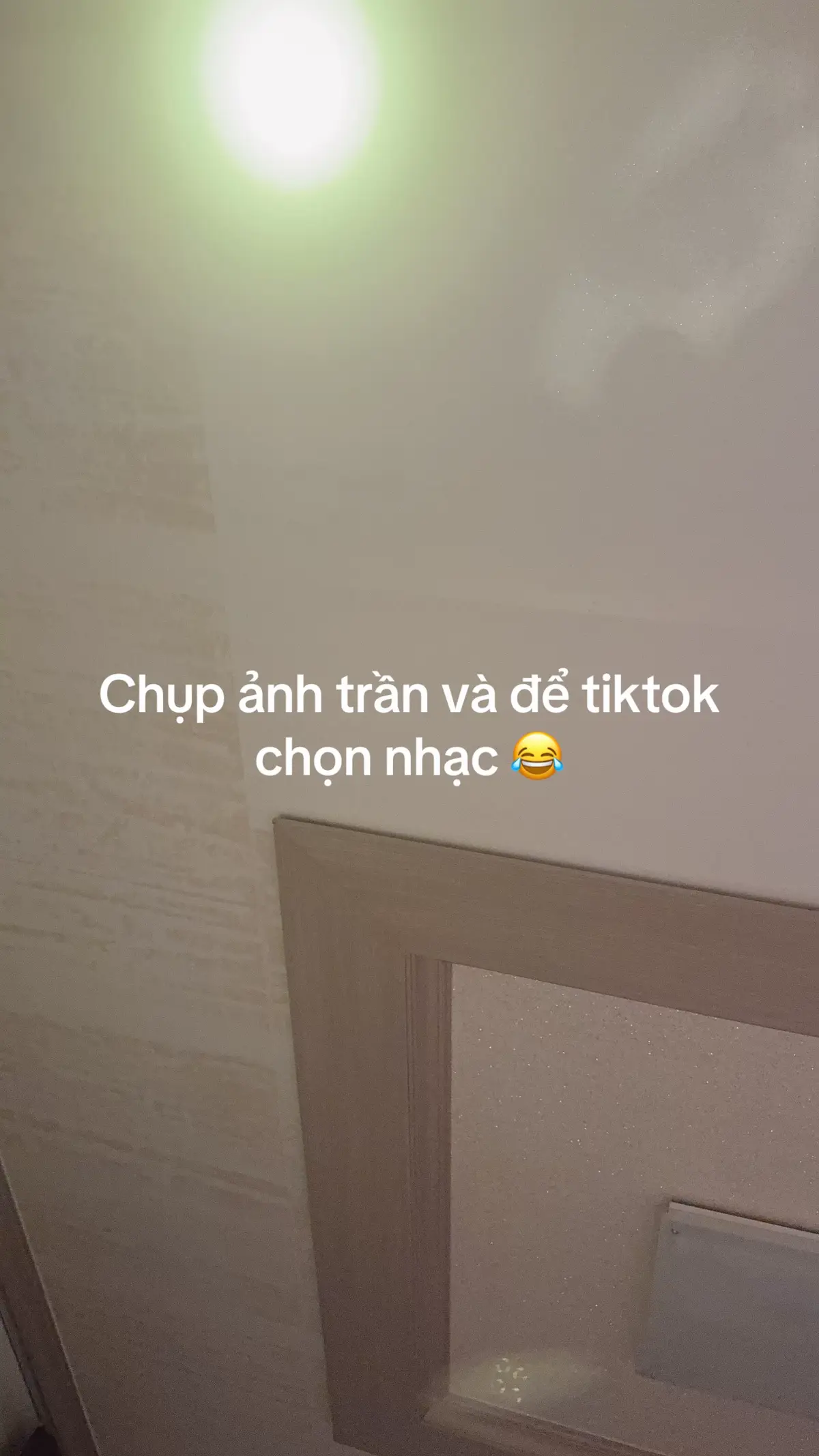 @Đẹp Gái Thiếu Trái Dứng