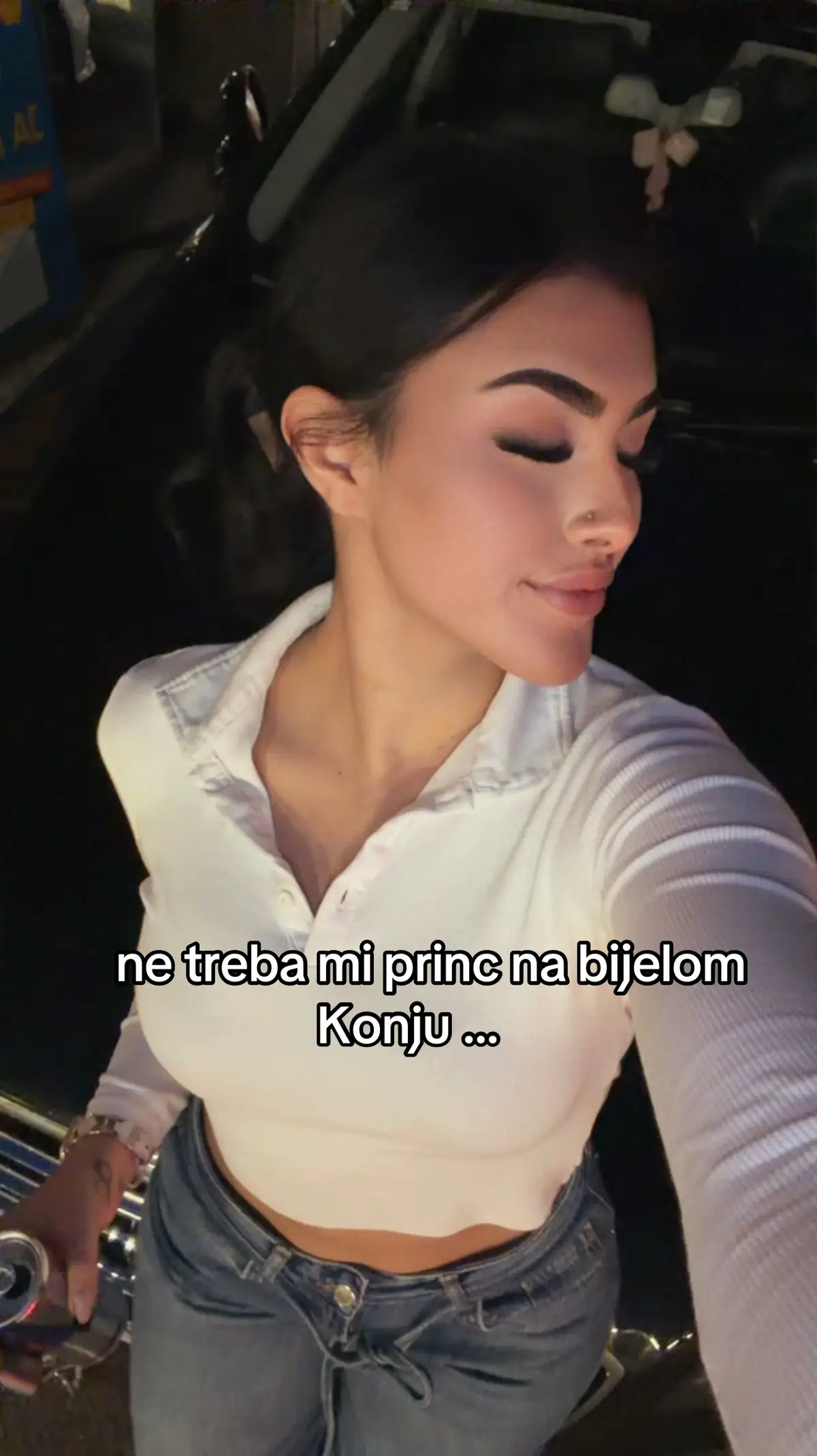 @Bella