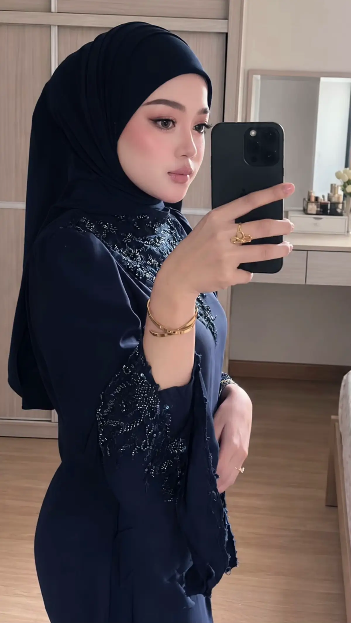 @•لديك شاه•