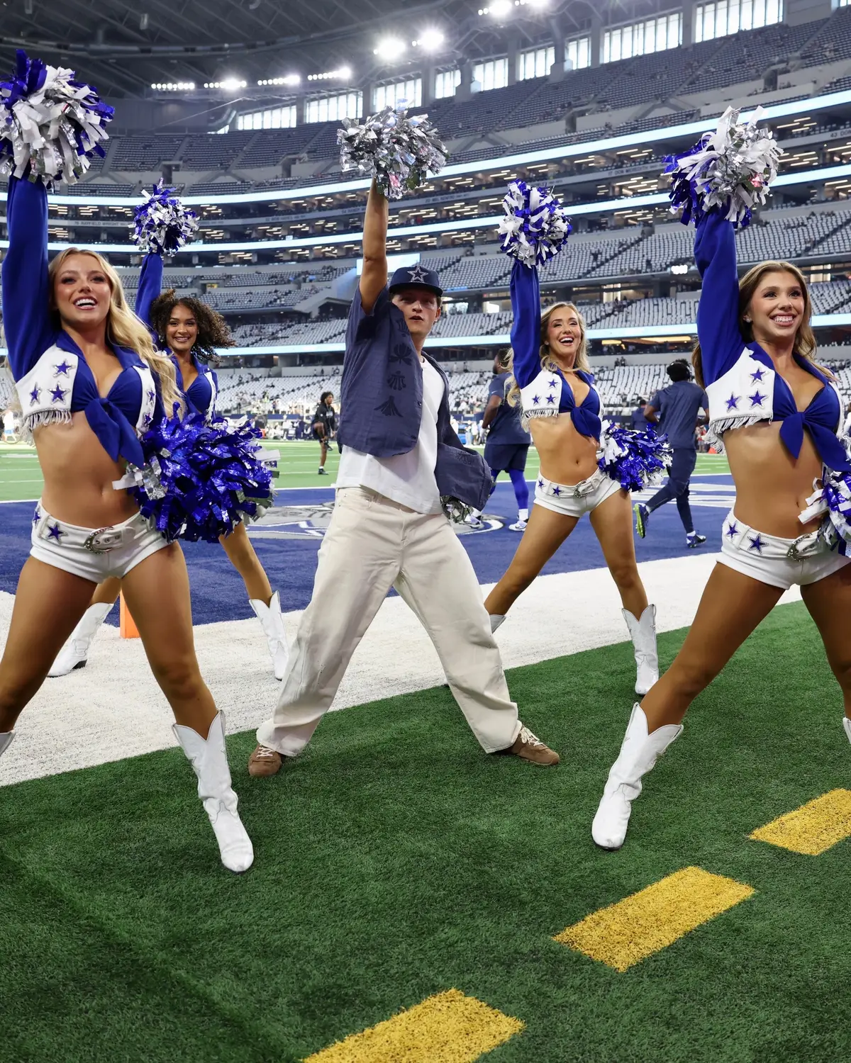 @Dallas Cowboys Cheerleaders