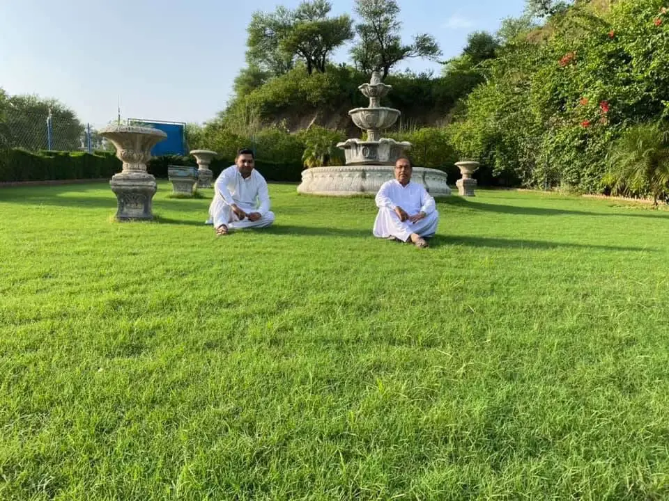 @Muzaffar Kayani