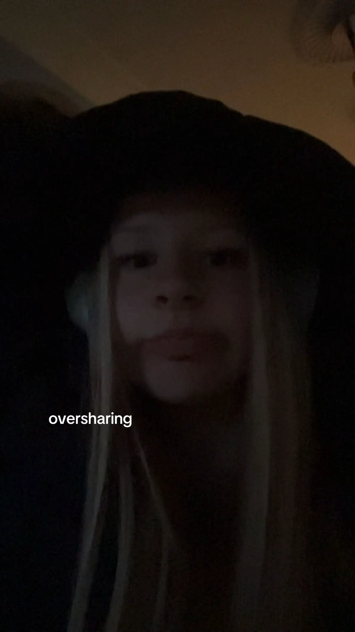 @ℰ