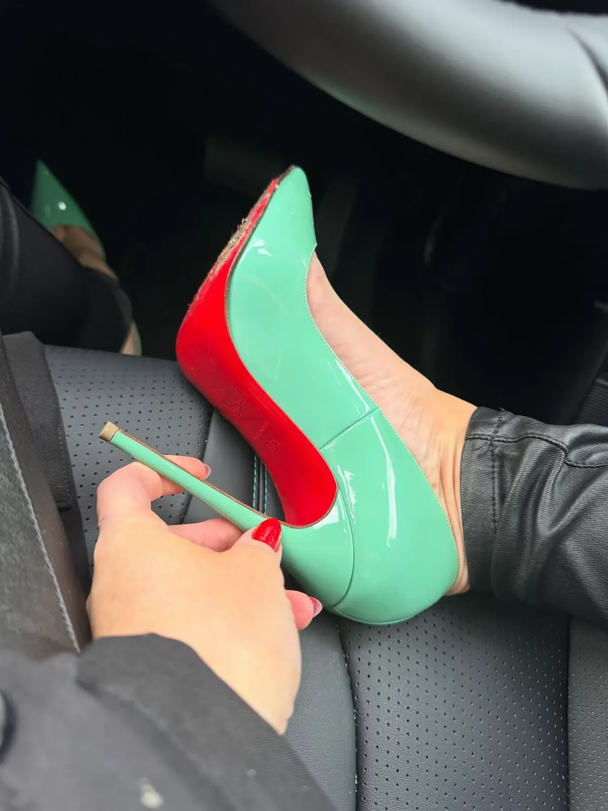 @Louboutin addict