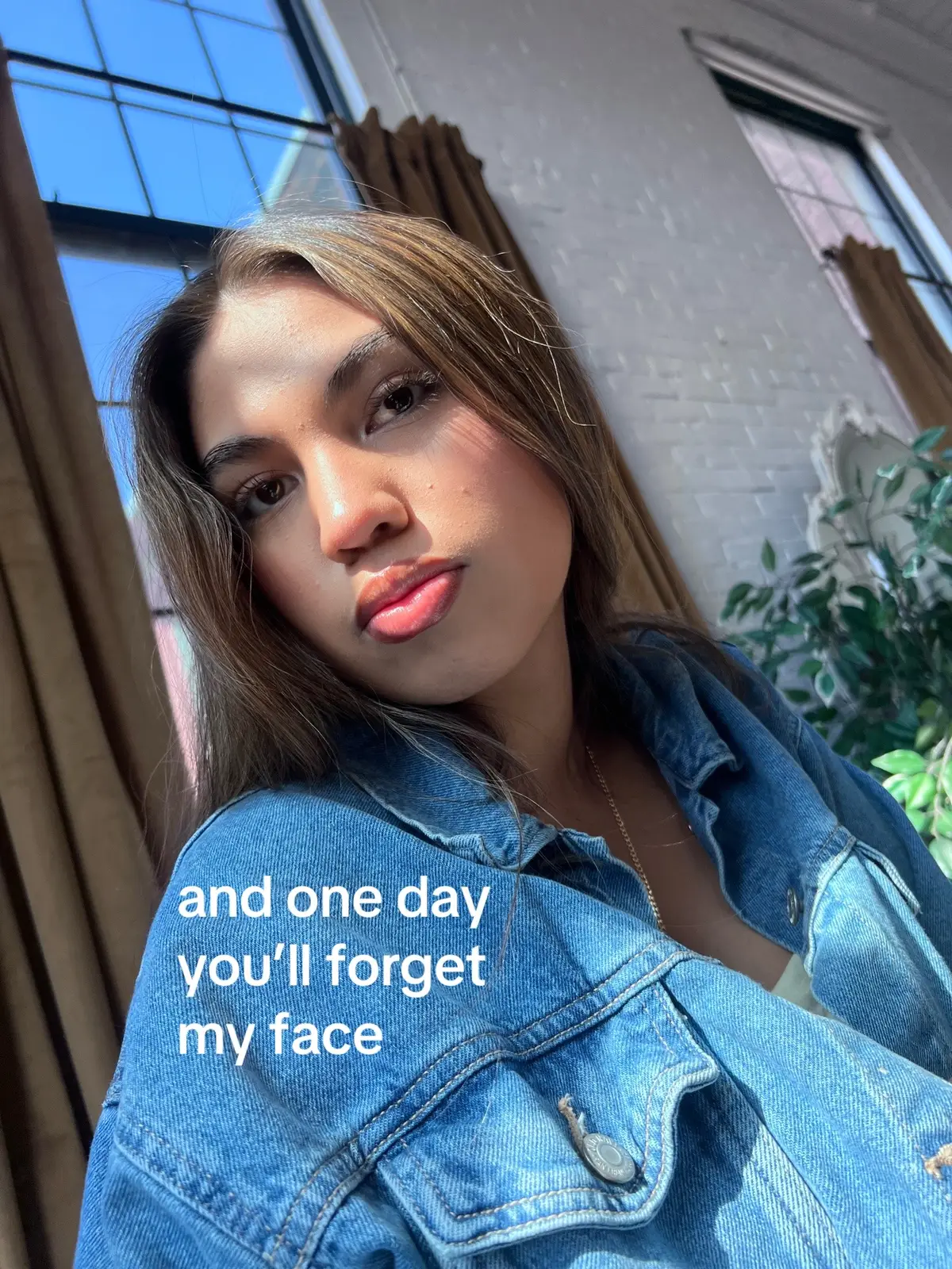 @️
