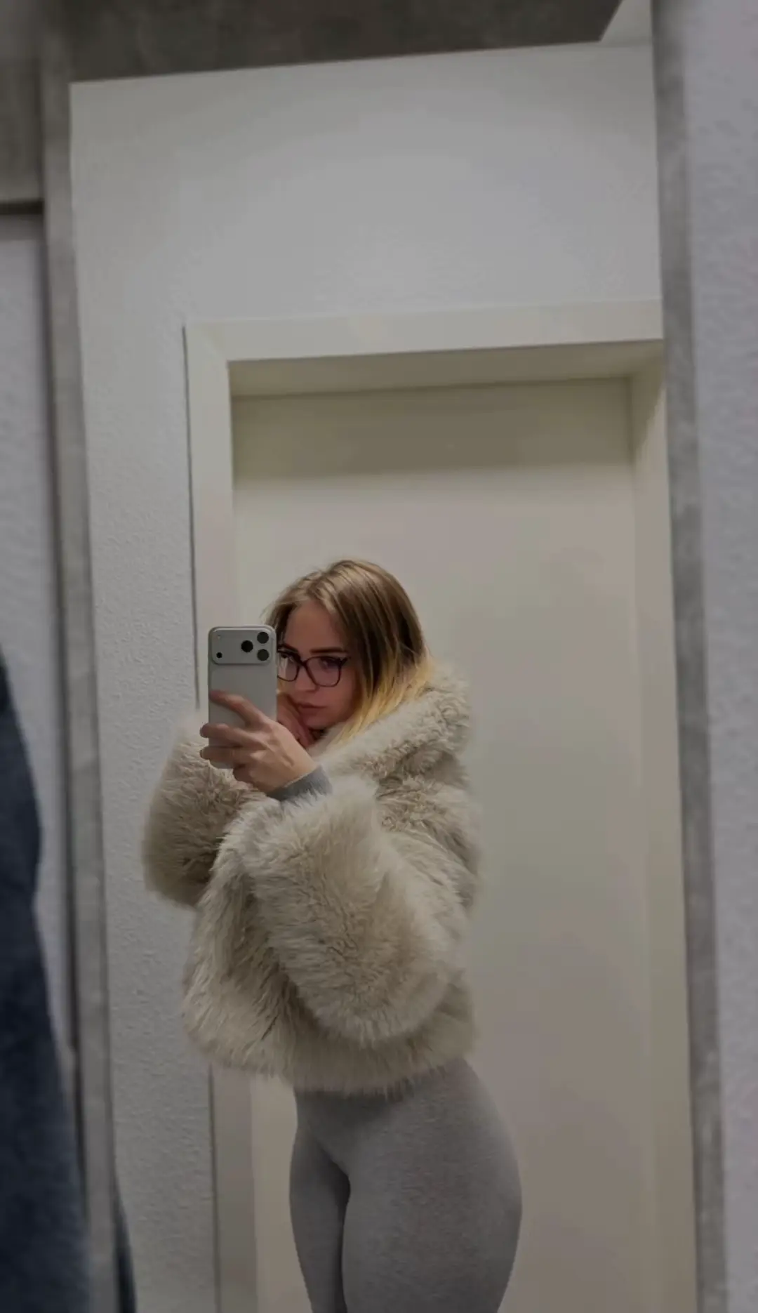 @adinaa.c71