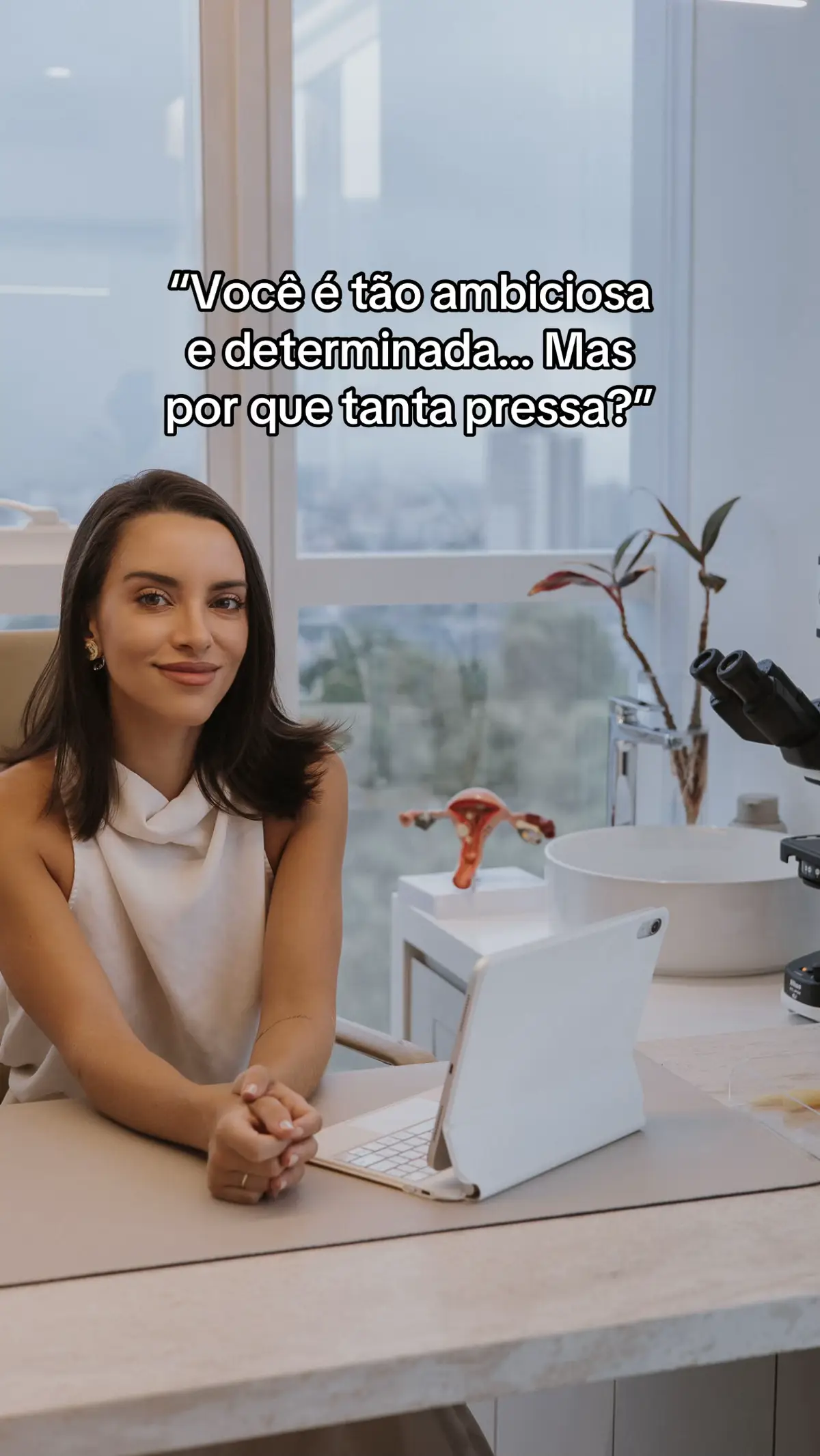 @Dra Julia Vasconcellos