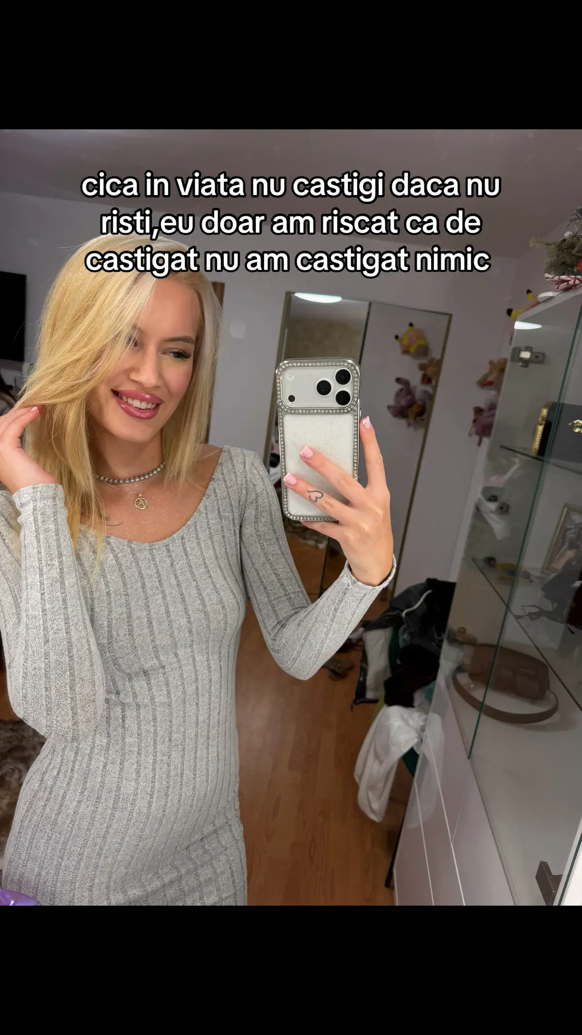 @AlexandraM12