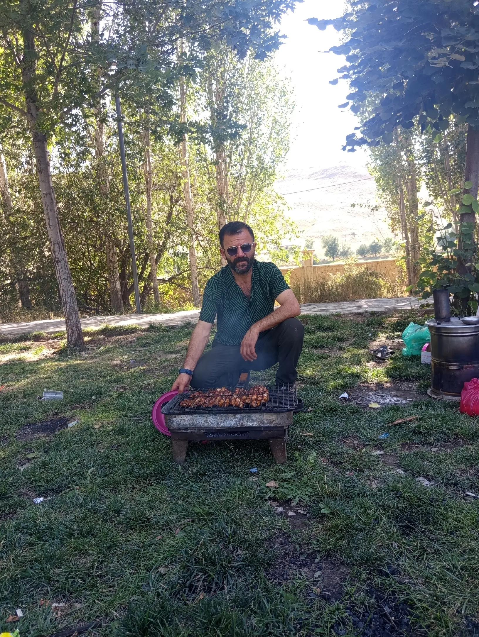 @HOZAN BAVER🎙️🎙️