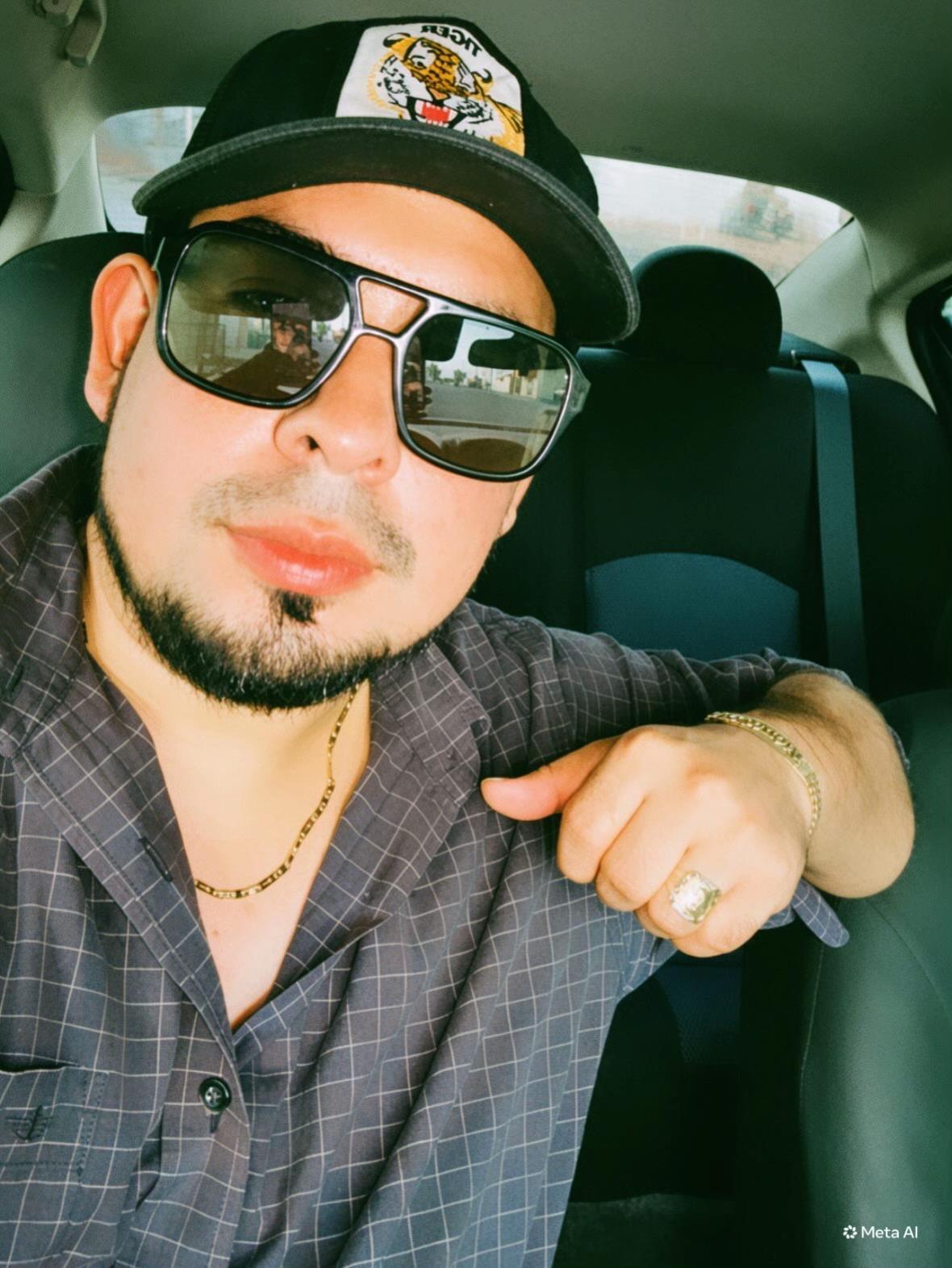@Jes&uacute;sR