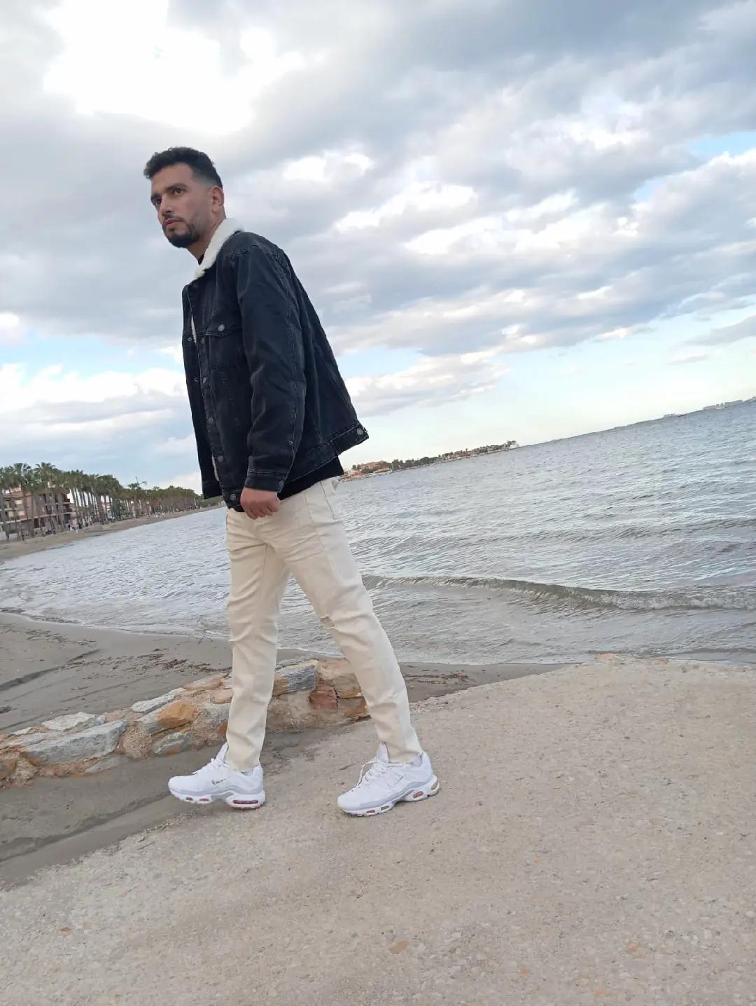 @yassineel8881