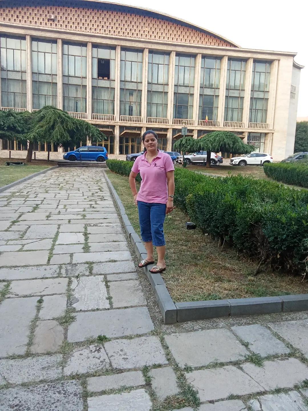 @Gunjan Kunwar🇷🇴