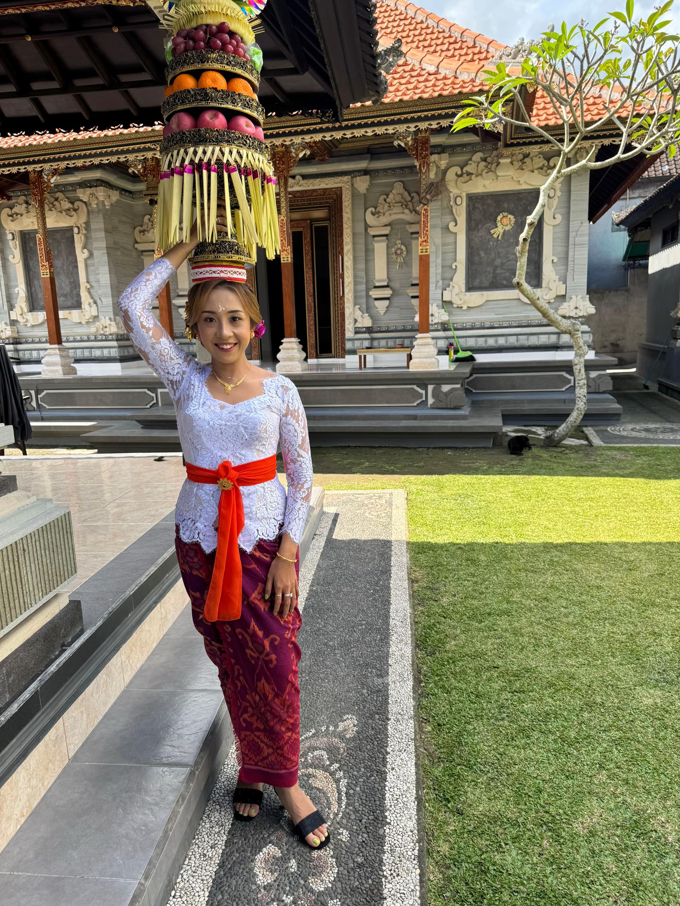 @Ayukencana