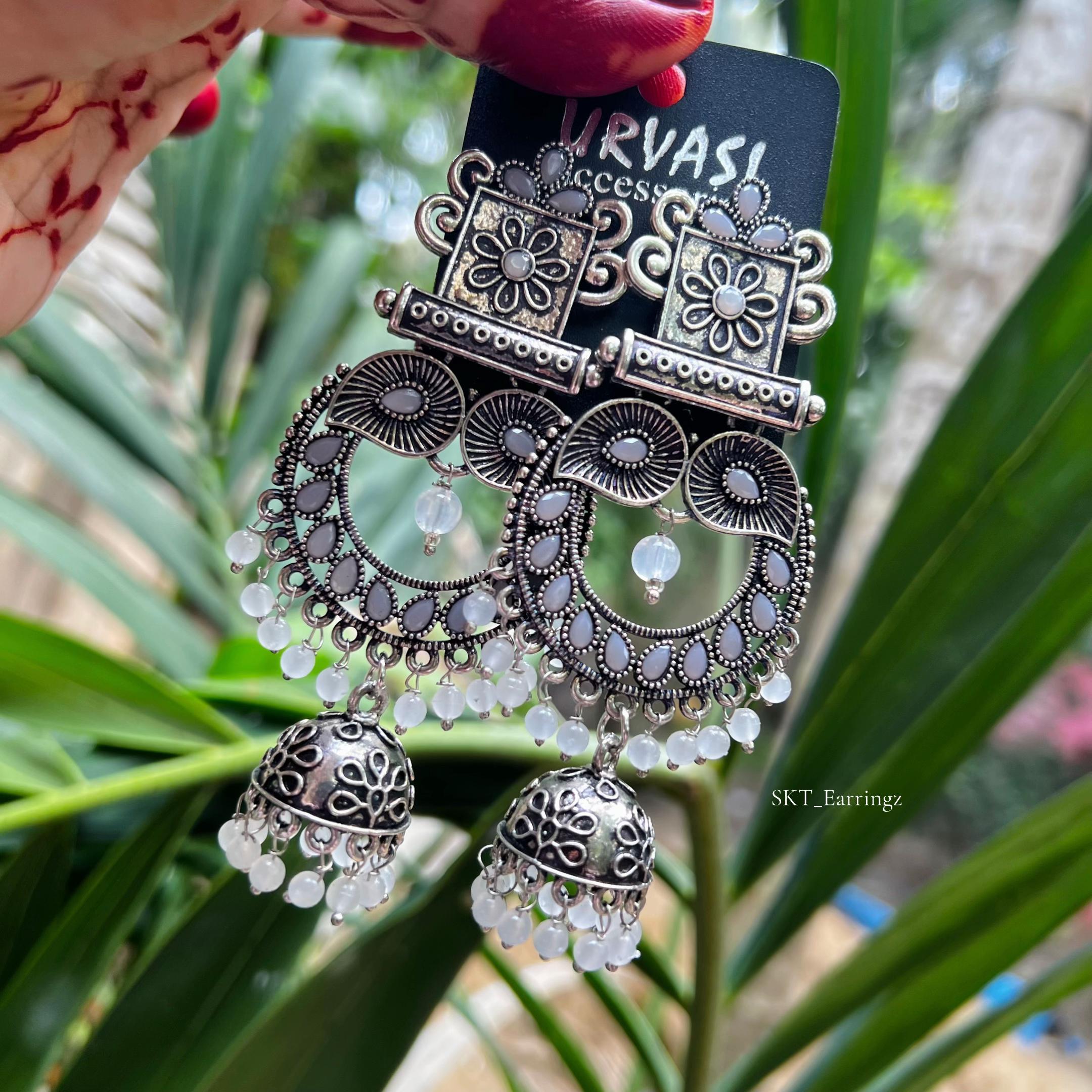 @skt_earringz.lk