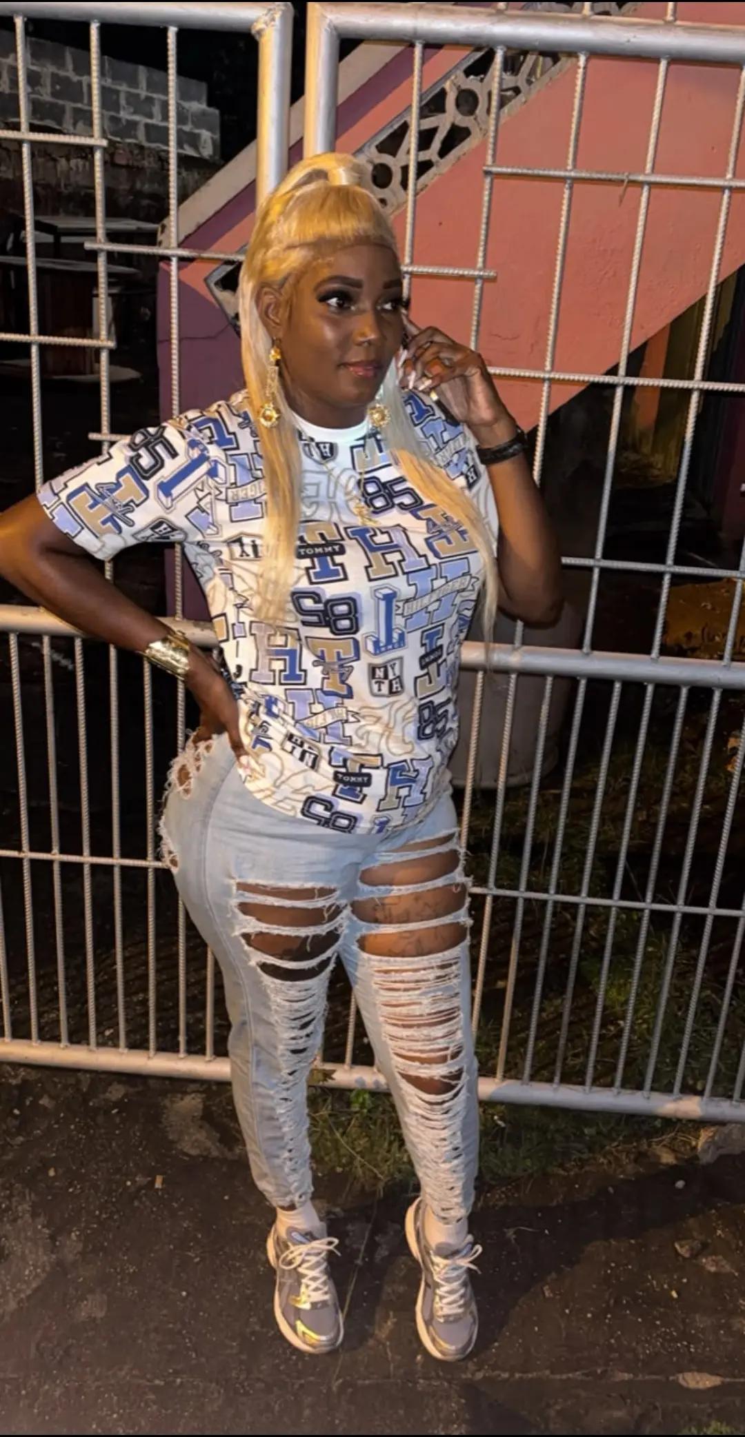 @Hoodbarbie_kemyeng