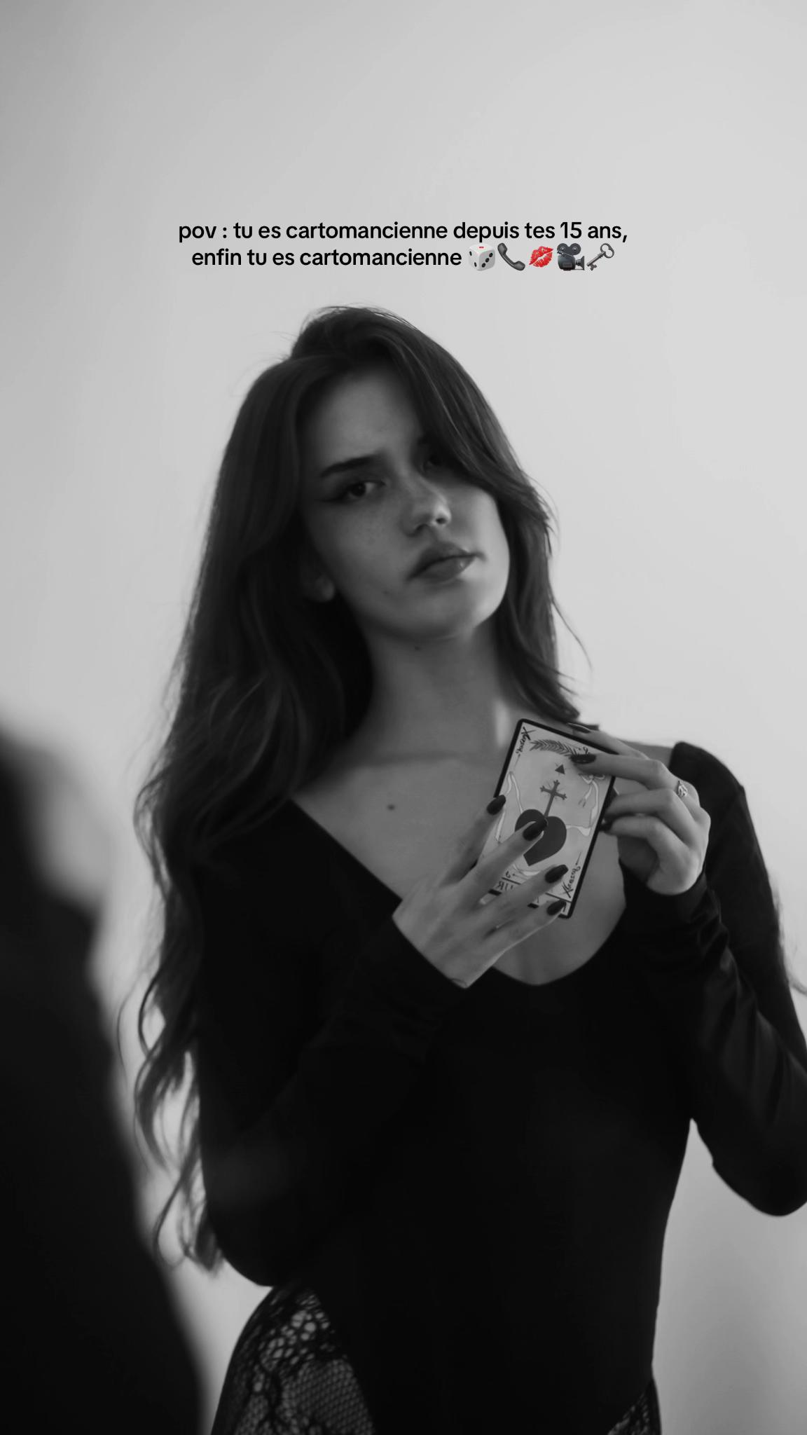@𝟎𝟐𝐇𝟔𝟒