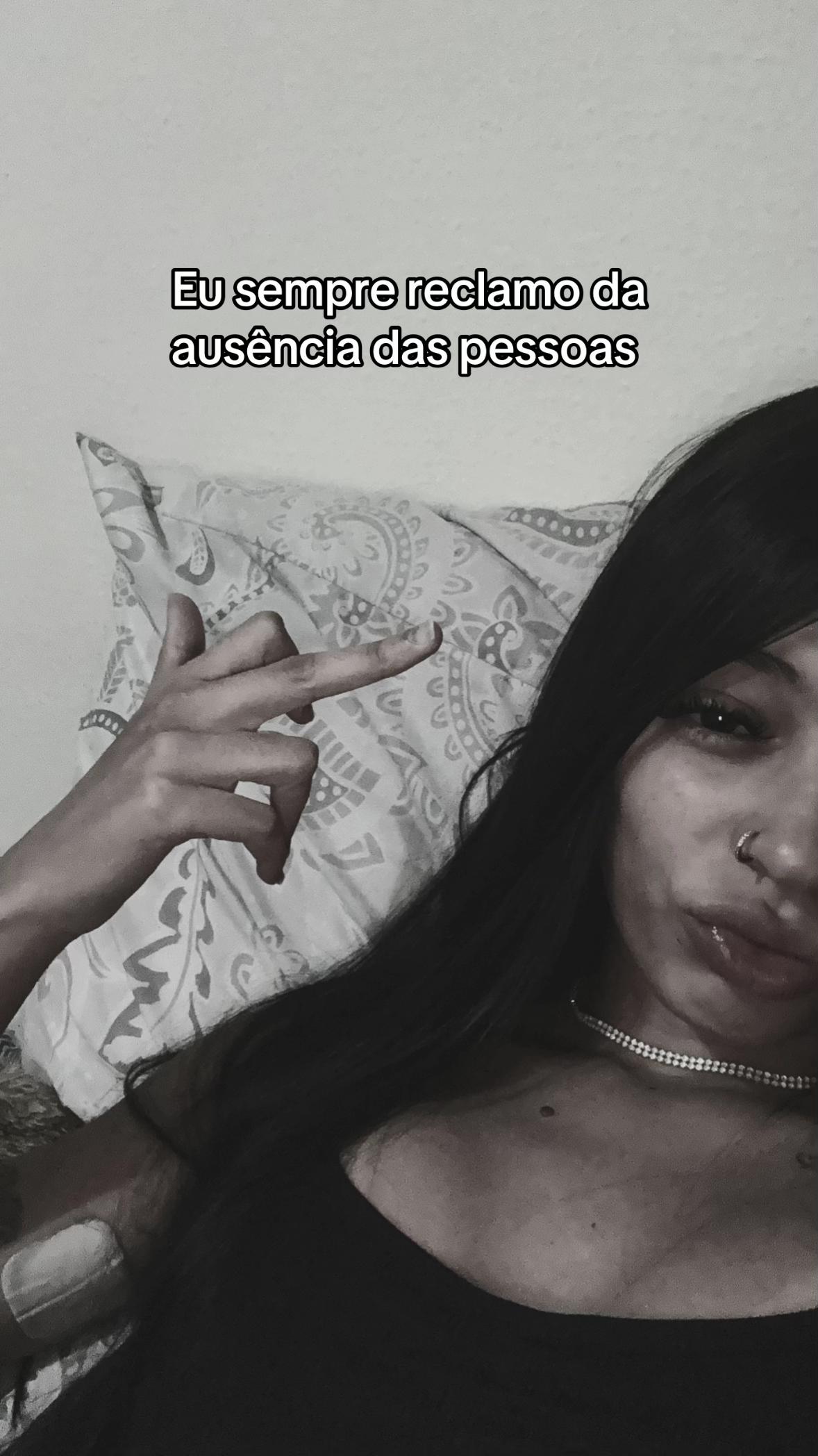 @🫦