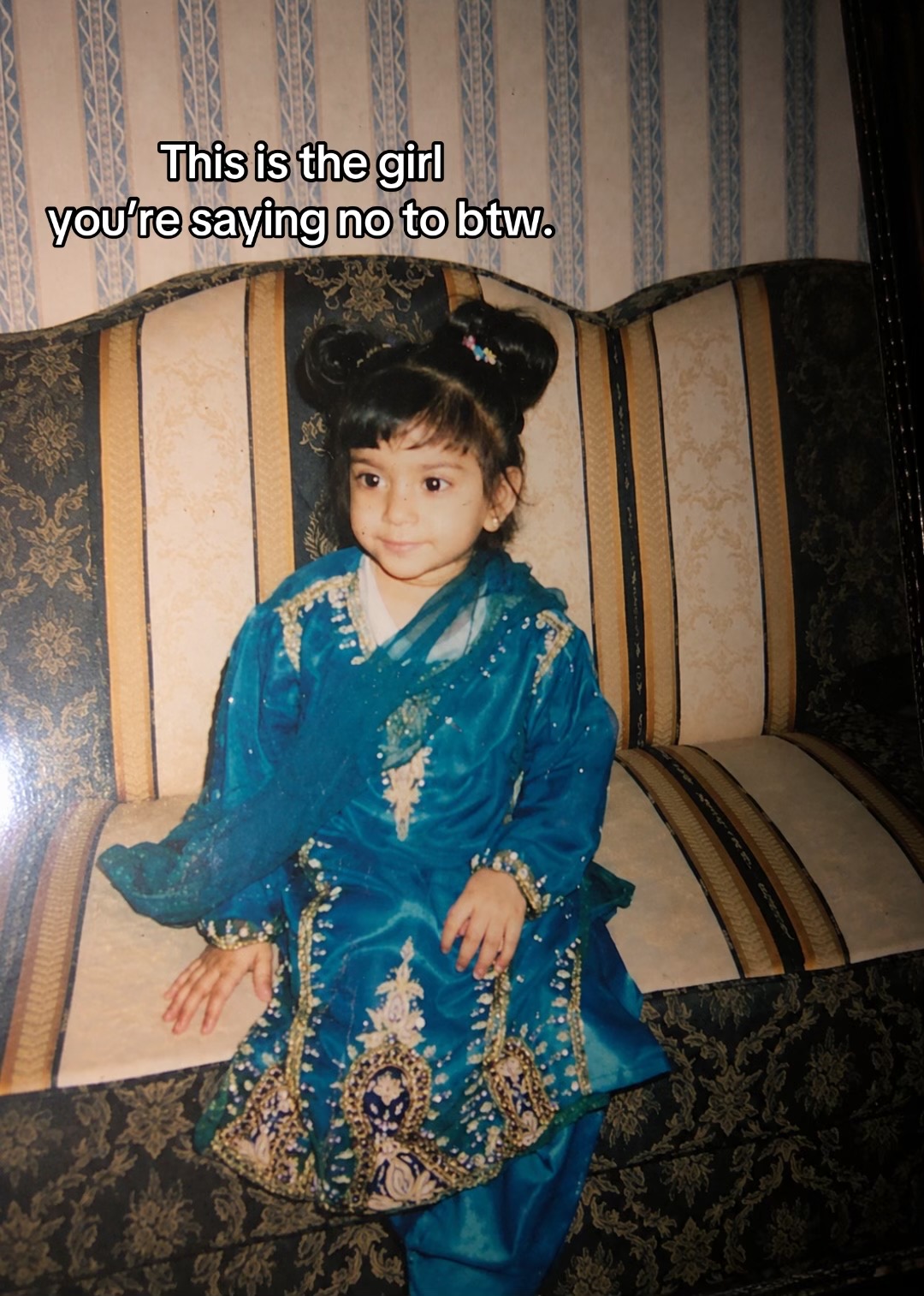 @Amna🐬