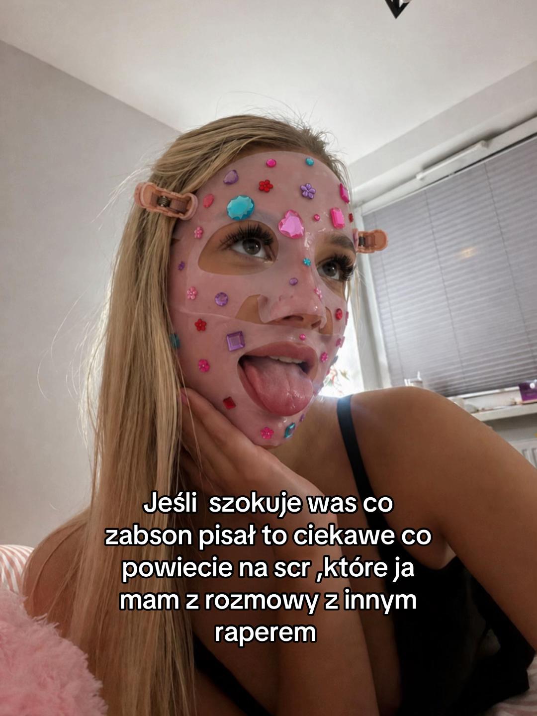 @skosia_